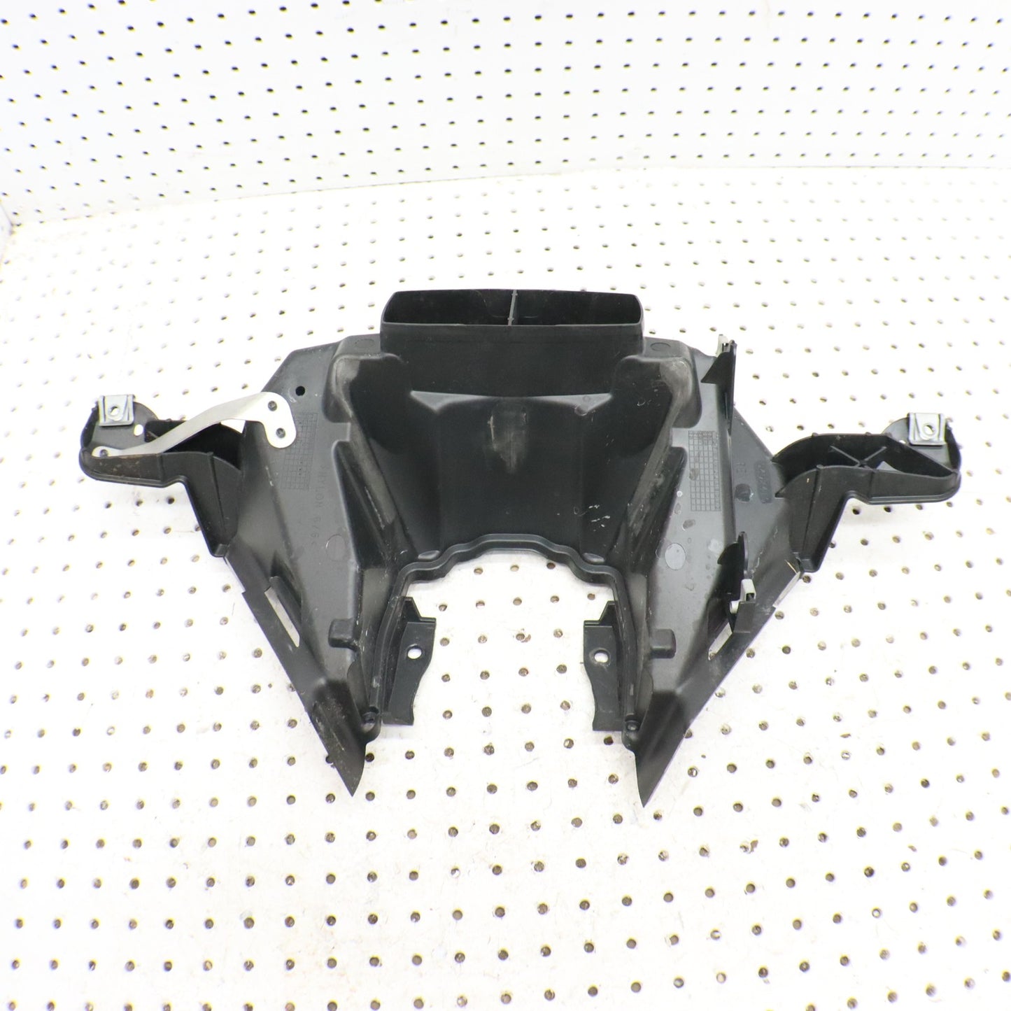 2016 Polaris Rush 800 Air Intake Plenum LOWER 5452415