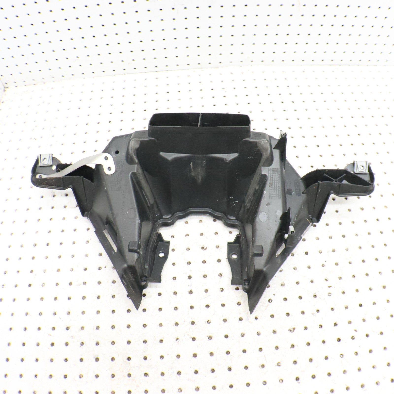 2016 Polaris Rush 800 Air Intake Plenum LOWER 5452415