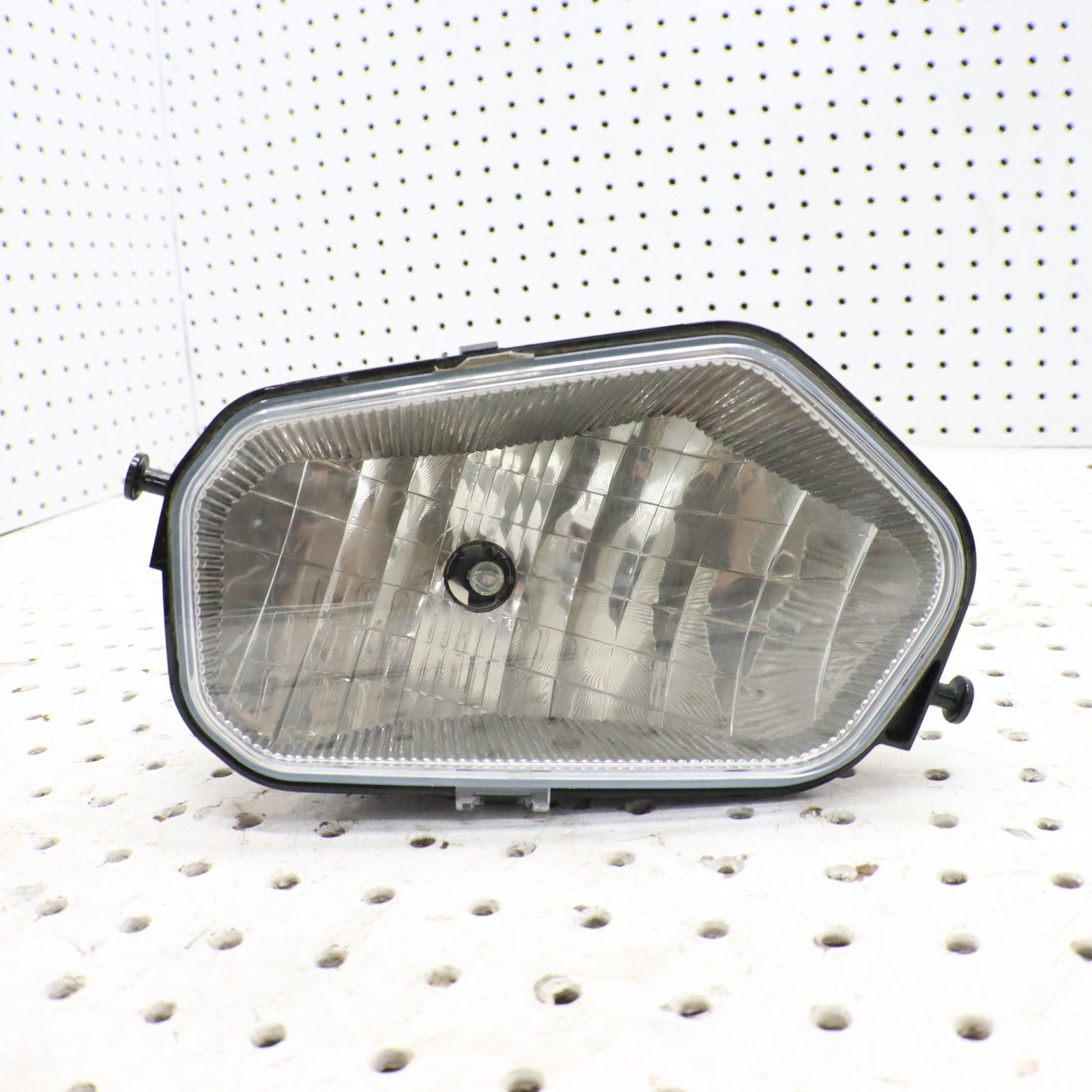 2018 Polaris Sportsman 570 Efi Headlight Head Light Bumper 2410615