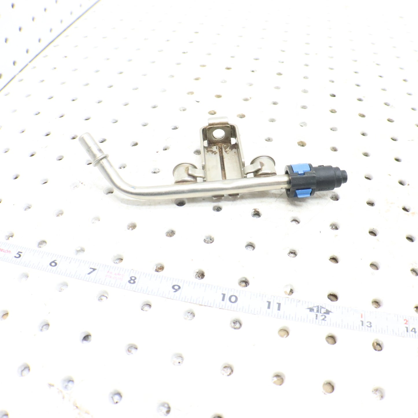 2009 Polaris Rzr 800 Fuel Rail 2520808