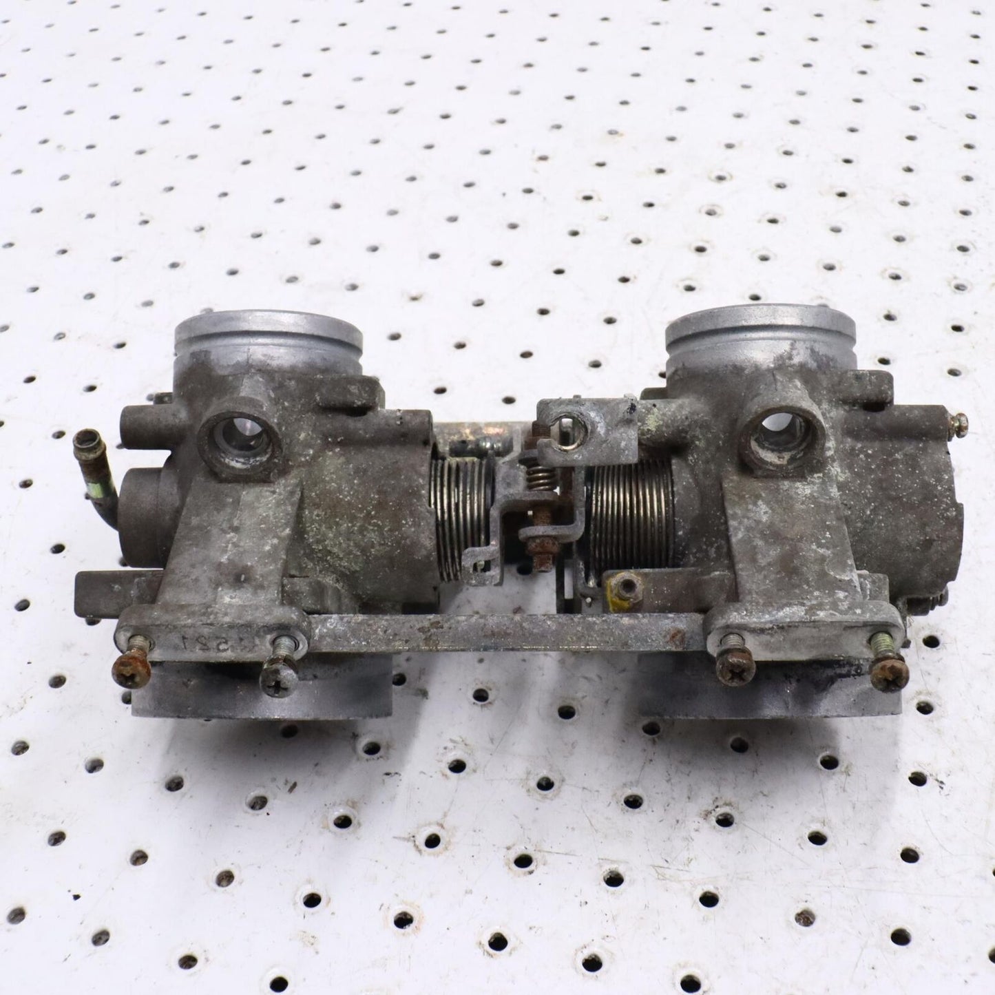 2002 ARCTIC CAT ZR 600 MAIN FUEL INJECTORS THROTTLE BODIES BODY 3005-810