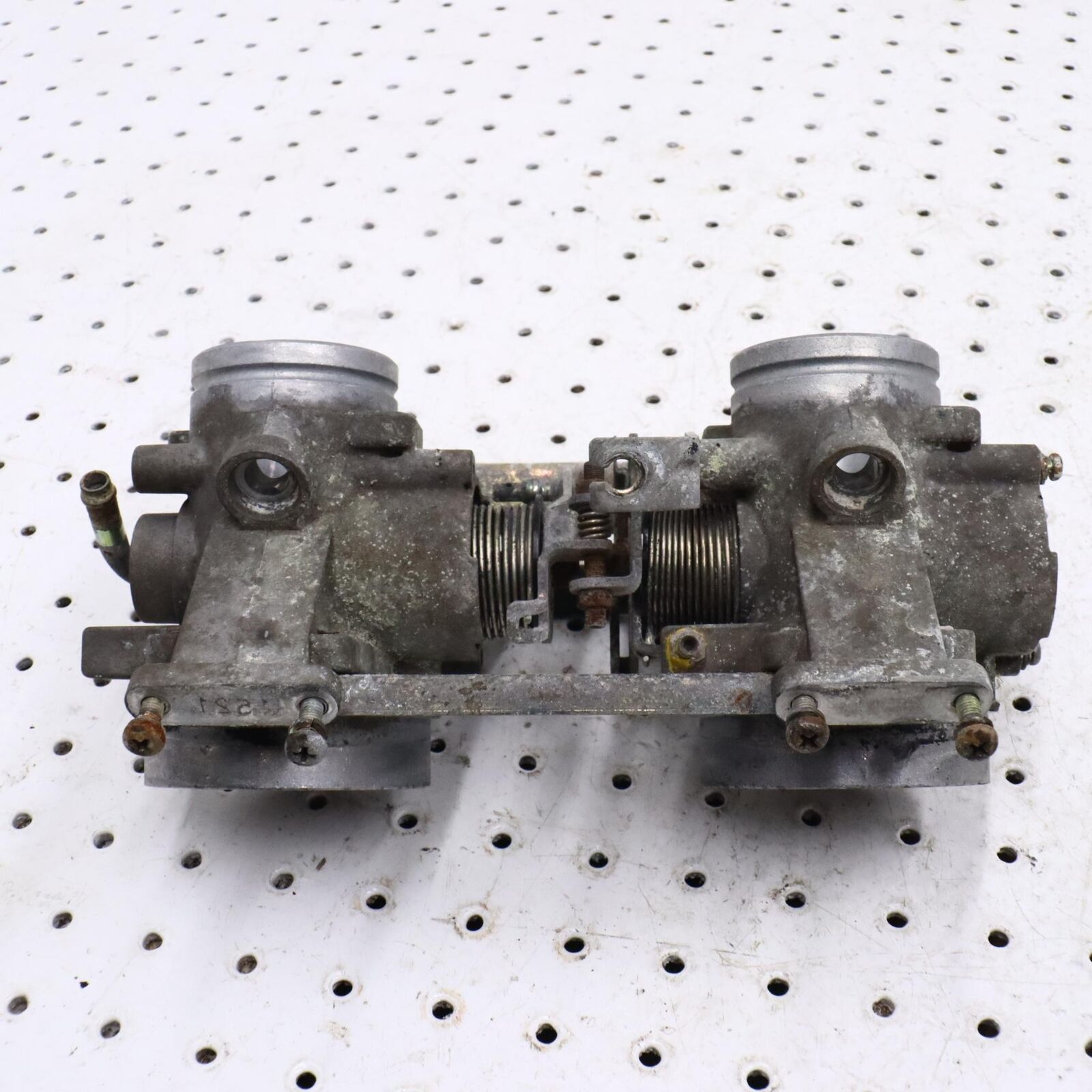 2002 ARCTIC CAT ZR 600 MAIN FUEL INJECTORS THROTTLE BODIES BODY 3005-810