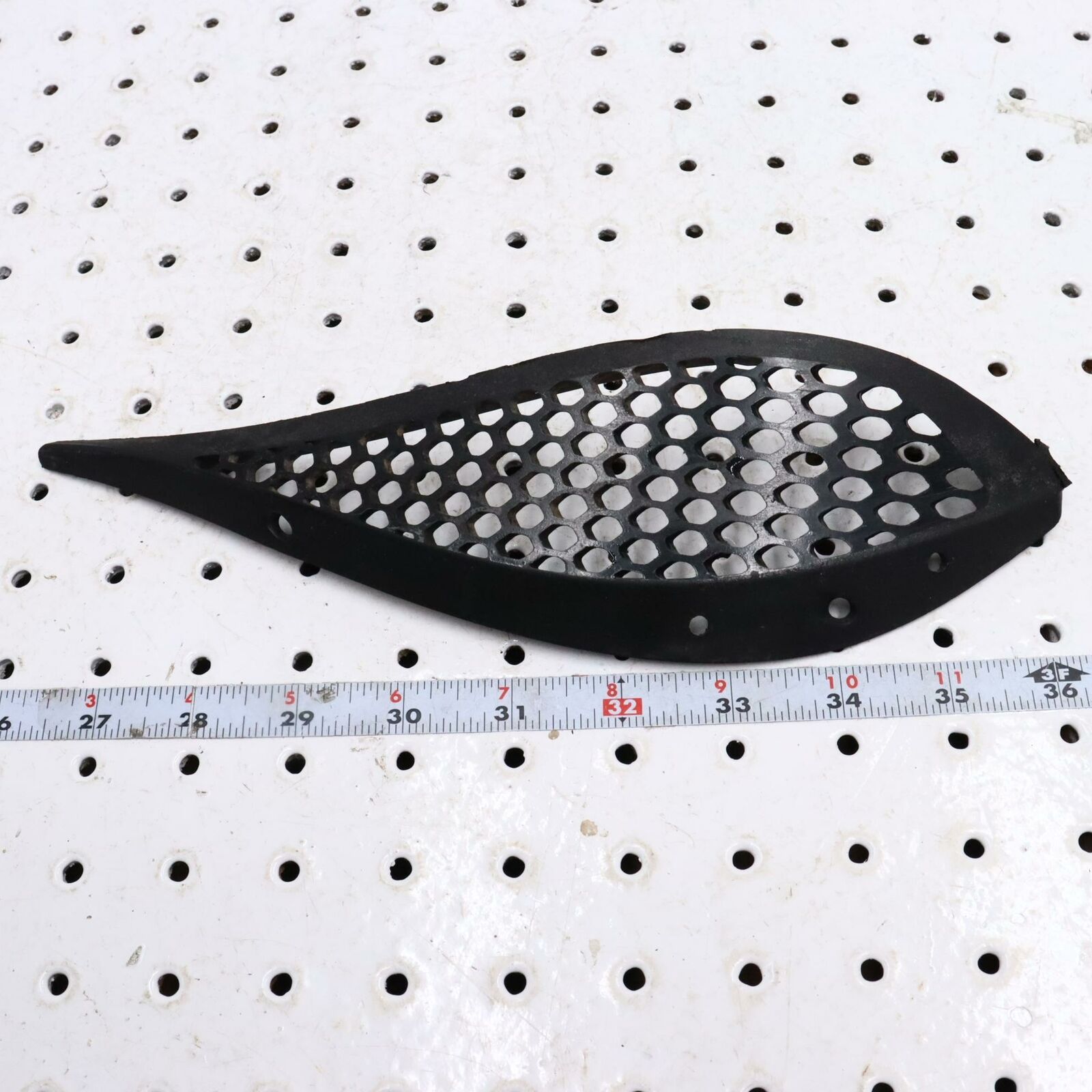 2007 POLARIS IQ 600 LEFT HOOD LOUVER SCREEN VENT COVER 5435846-070