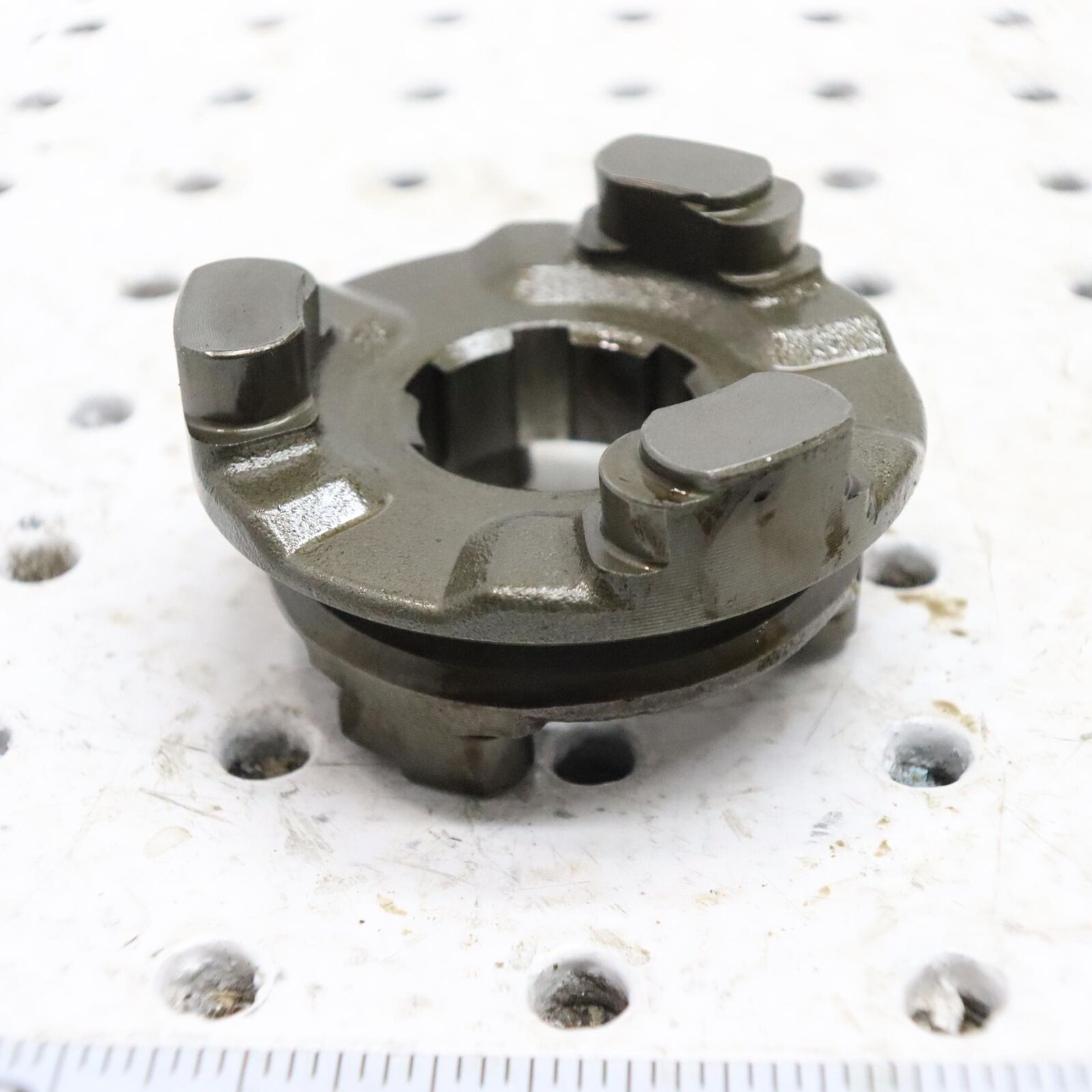 2013 YAMAHA GRIZZLY 700 TRANSMISSION CLUTCH DOG 3B4-17285-02-00