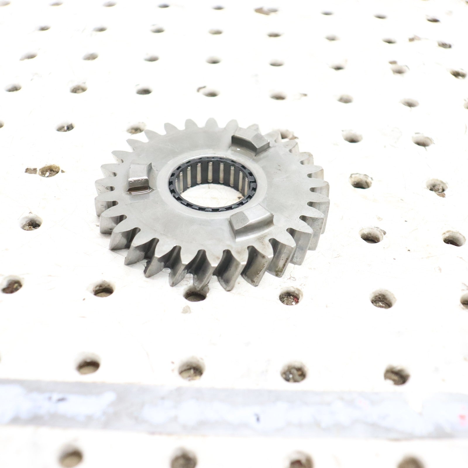 2004 Polaris Sportsman 500 Transmission Gearcase Gear 28T 3234068
