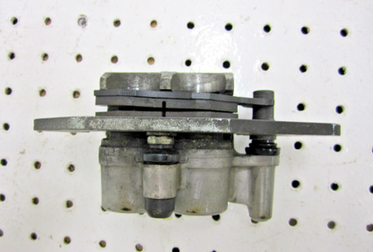 2007 YAMAHA PHAZER PZ50 BRAKE CALIPER 8GC-2580T
