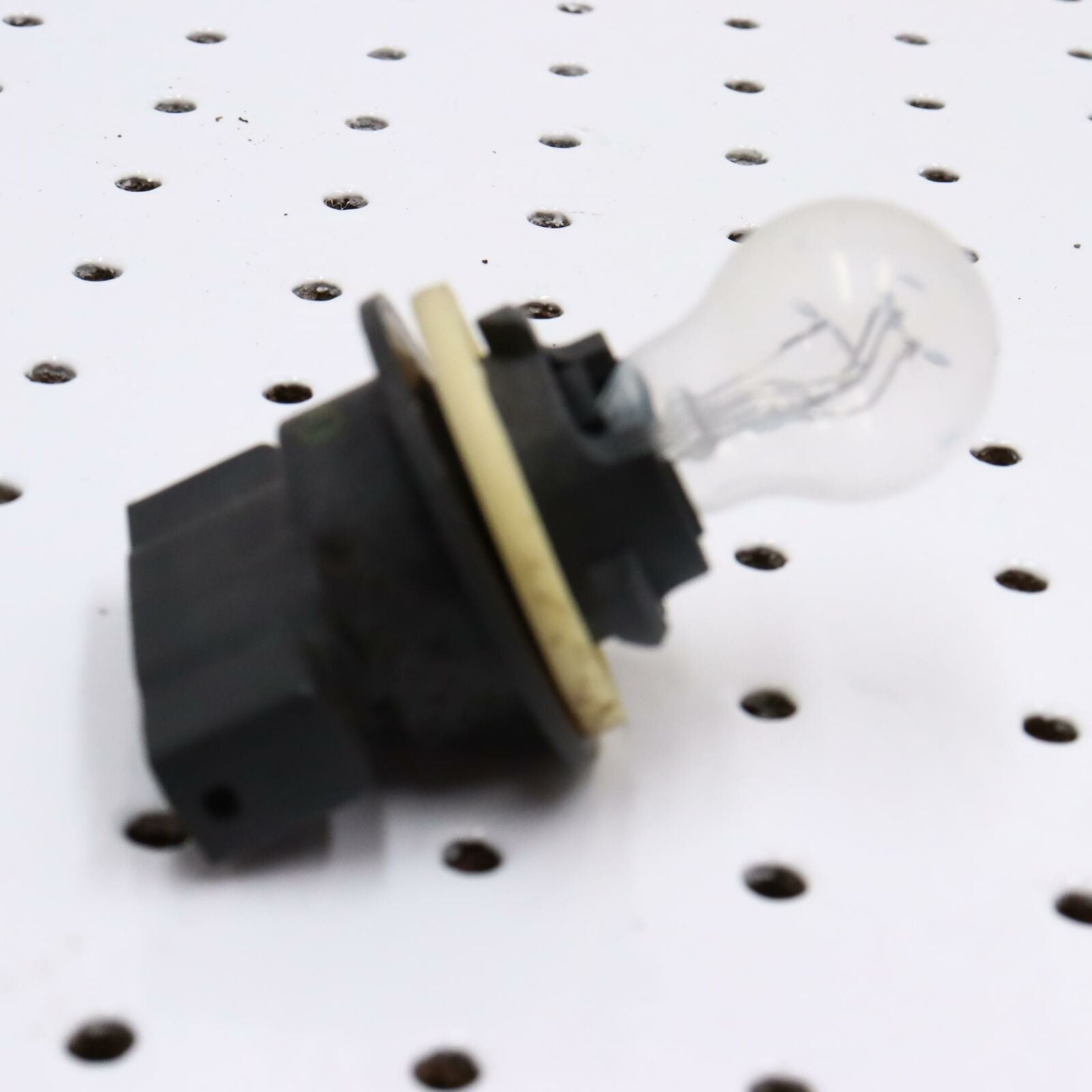2007 POLARIS IQ 600 LIGHT BULB 4010764