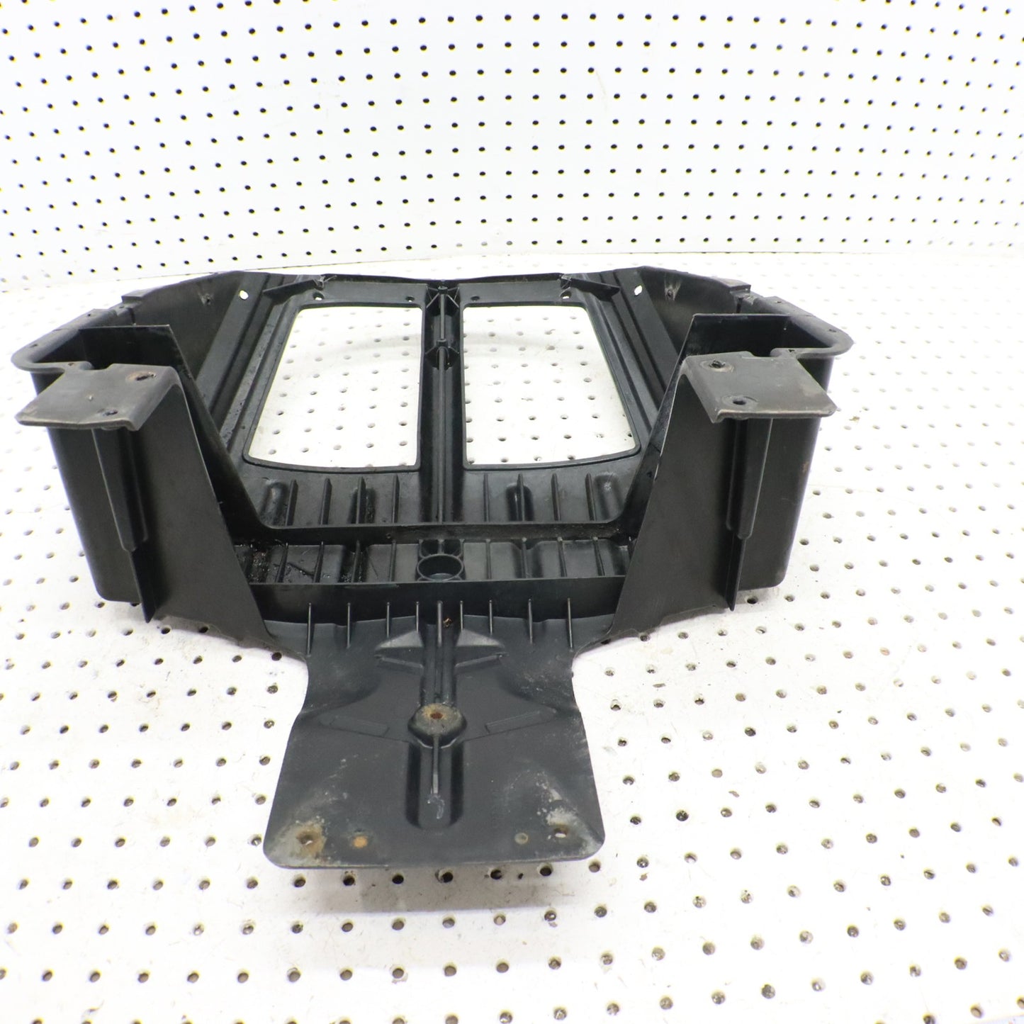 2007 Polaris Iq 600 Nosepan Nose Pan 5435075-070