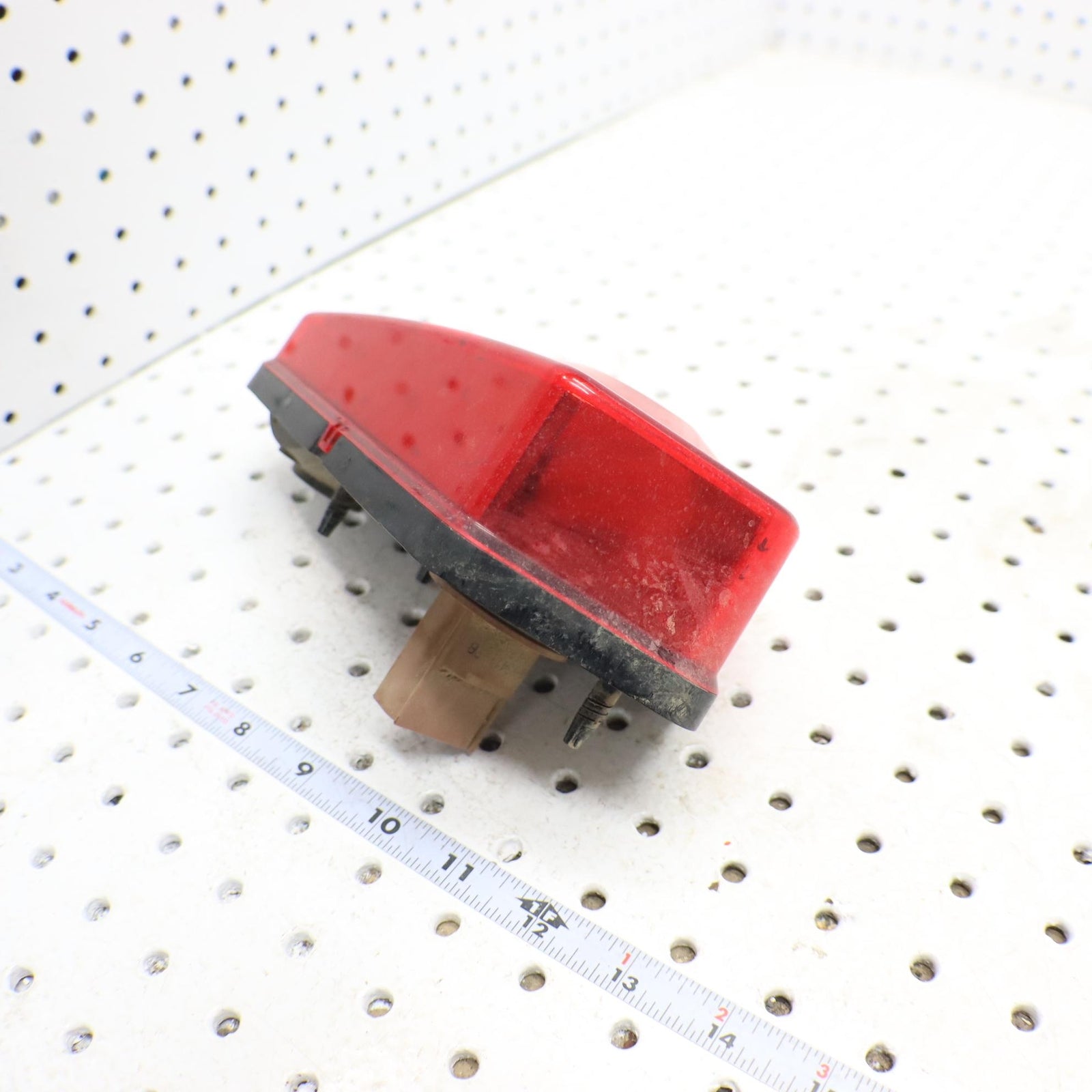 2016 POLARIS SPORTSMAN 570 TAIL LIGHT BRAKE LIGHT RIGHT 2411154