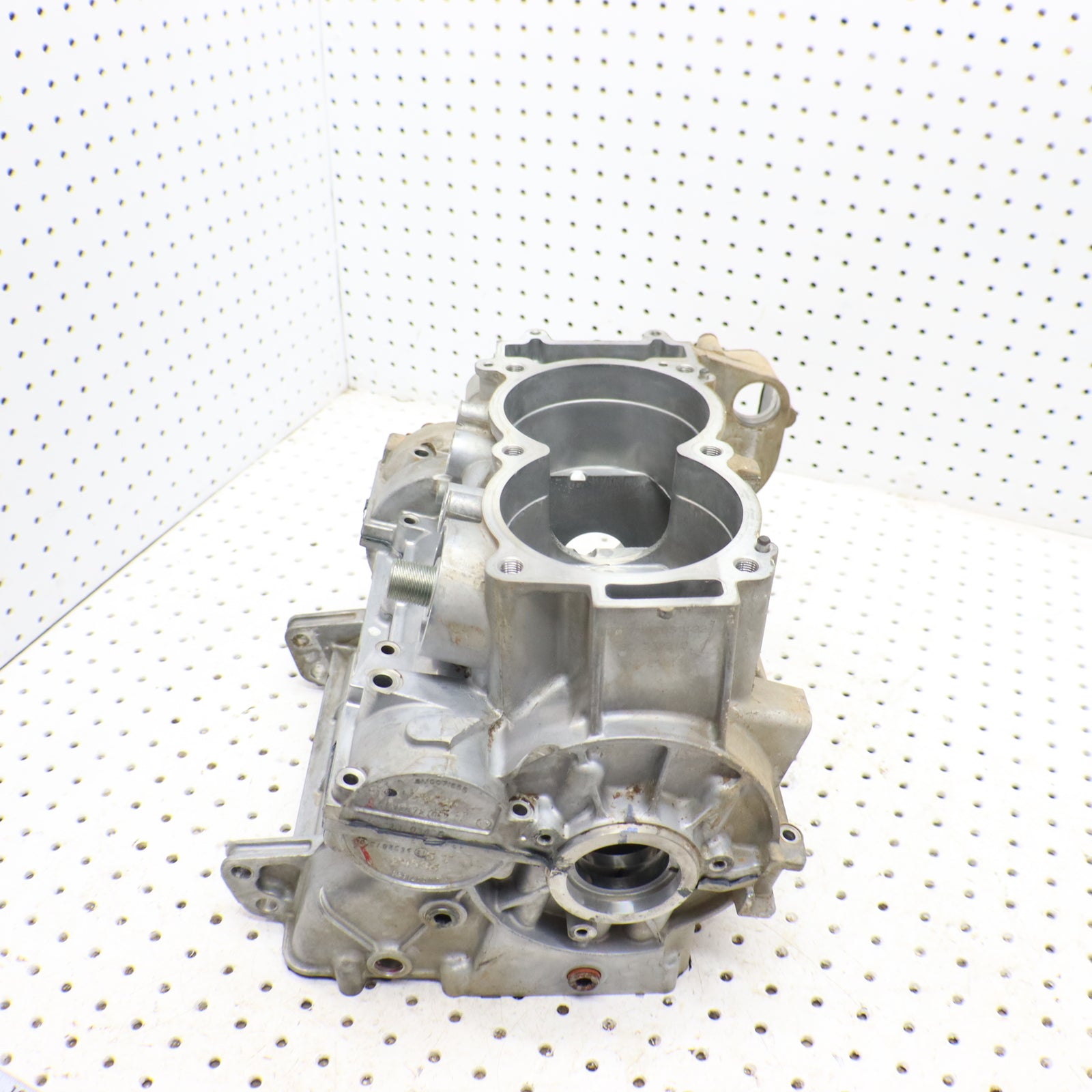 2013 Polaris Ranger Xp 900 Crank Case Engine Case 2204947, 2207371 GOOD!!