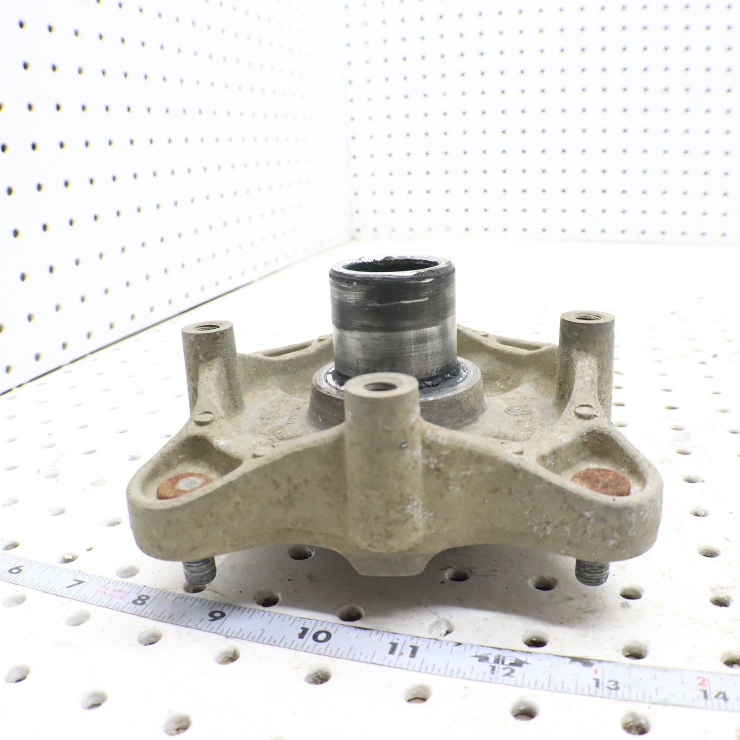 2009 Polaris Sportsman 800 Wheel Hub 5135113 5143629 REAR 