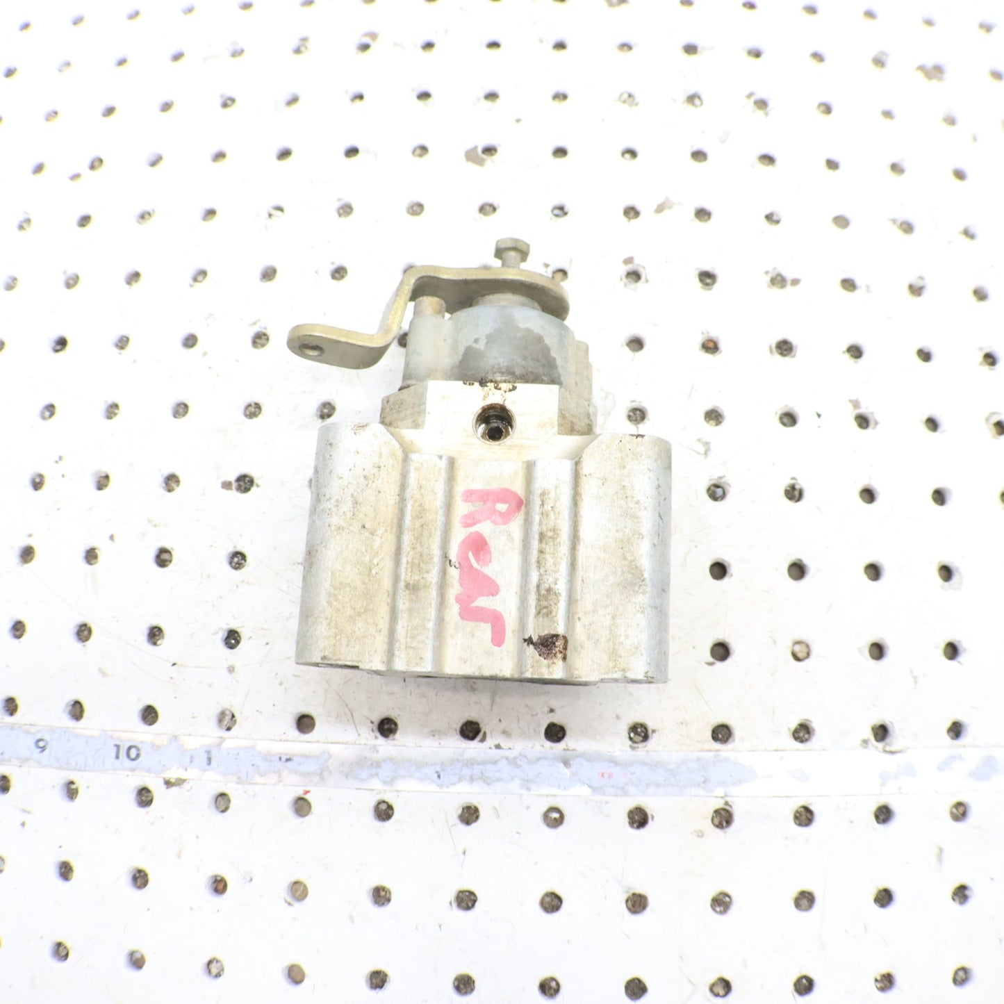 1998 Polaris Xplorer 400l Brake Caliper Rear 1910226