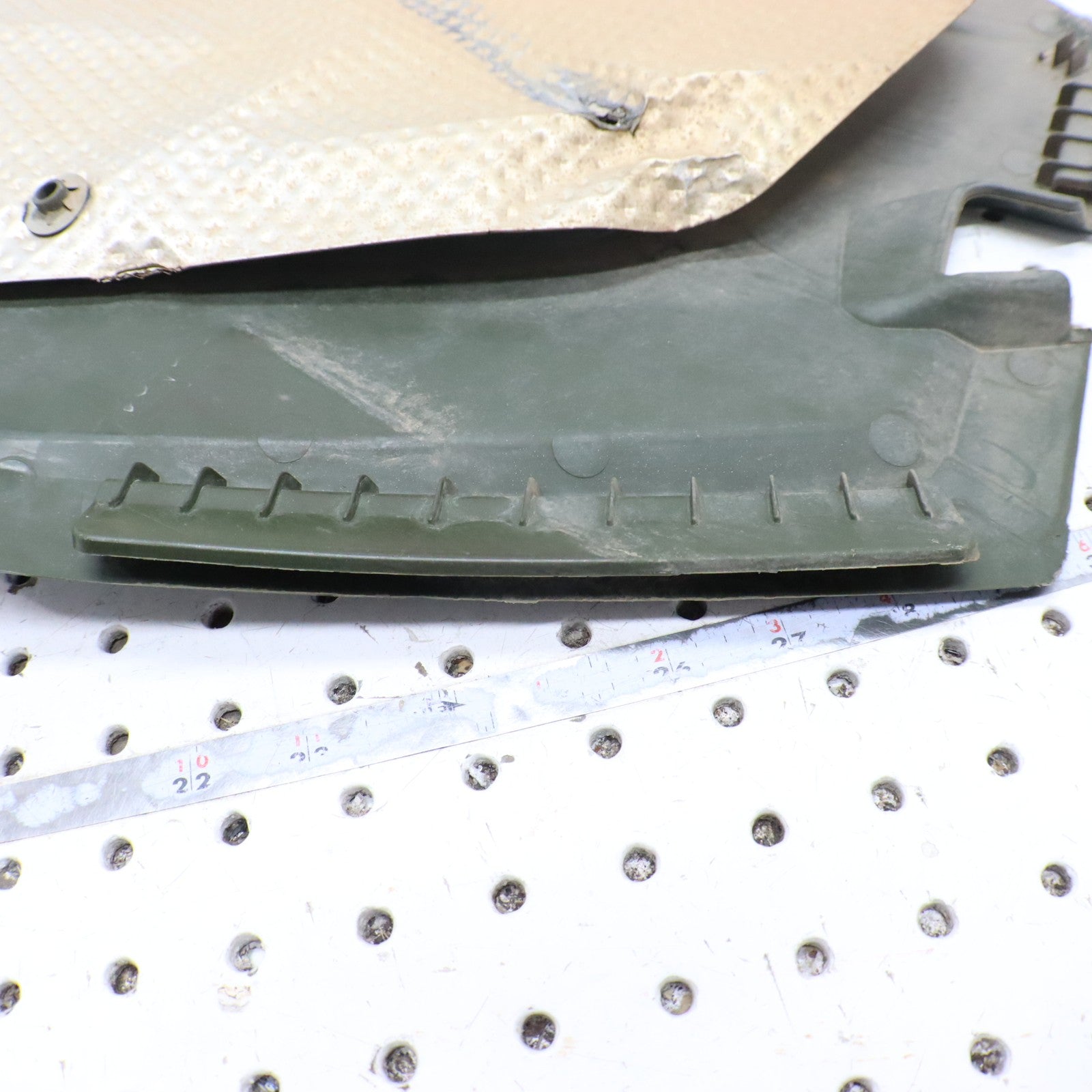 2017 Polaris Sportsman 570 Side Panel Cover Right GREEN 2636441-498