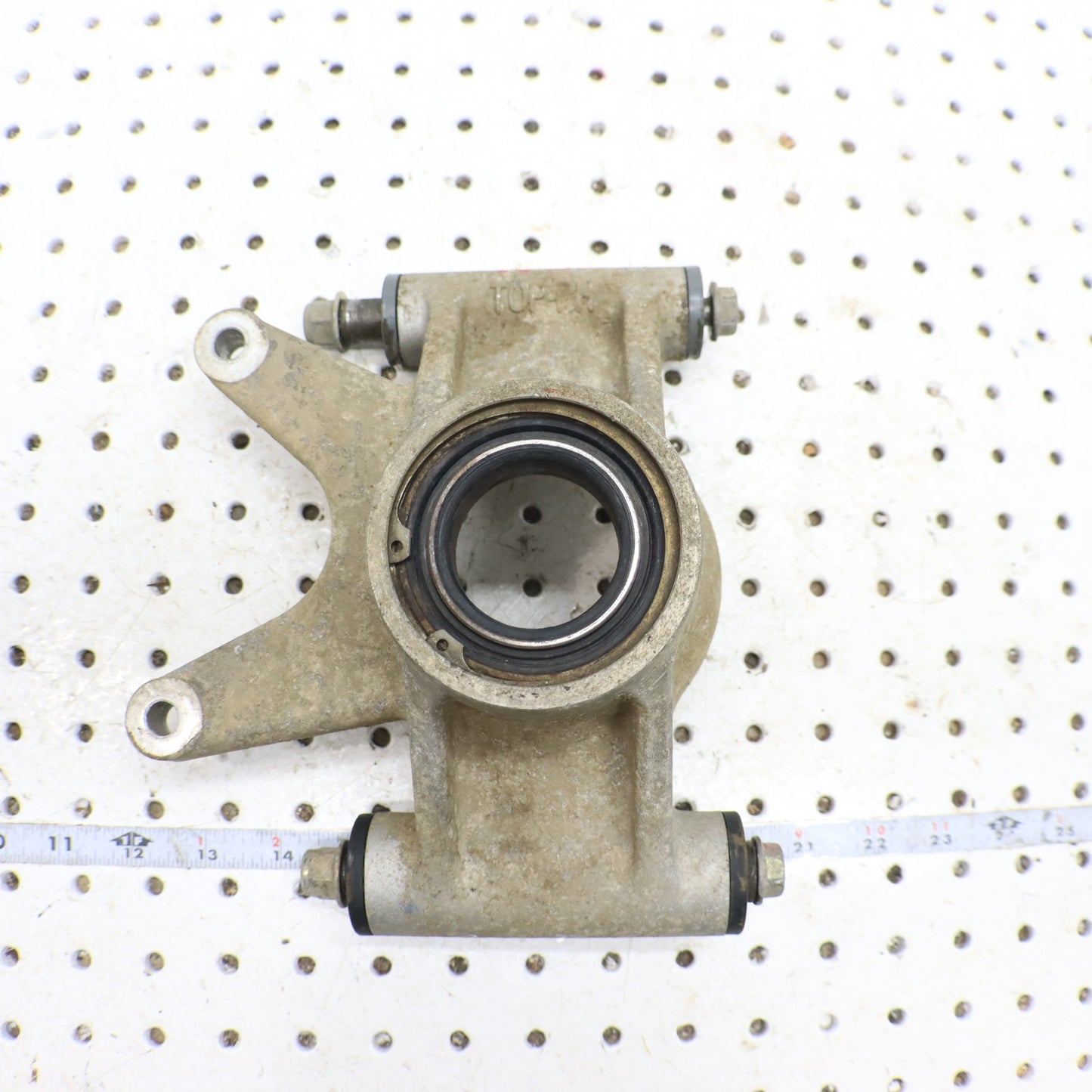 2009 Polaris Sportsman Xp 850 Bearing Carrier Knuckle Rear 5136106