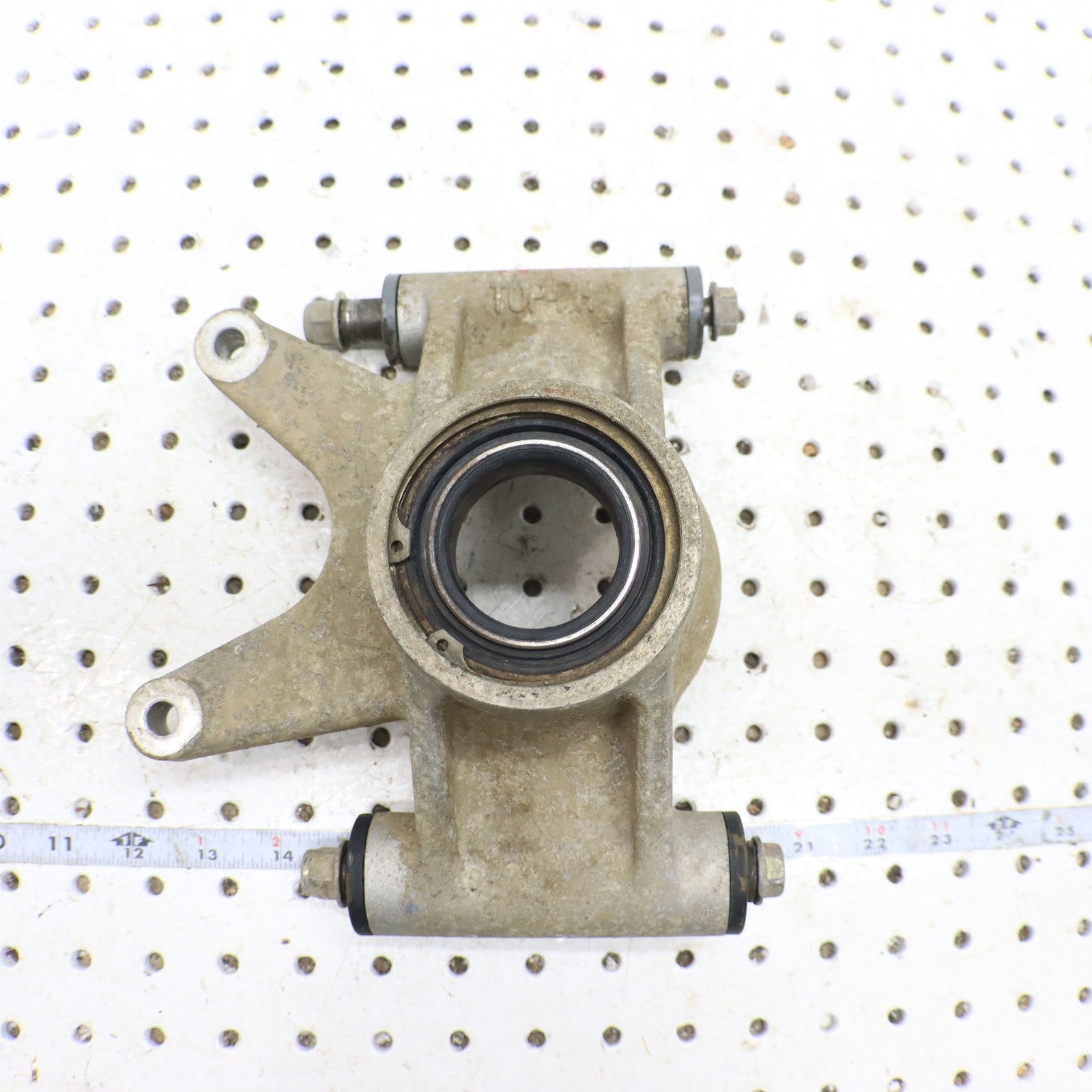 2009 Polaris Sportsman Xp 850 Bearing Carrier Knuckle Rear 5136106