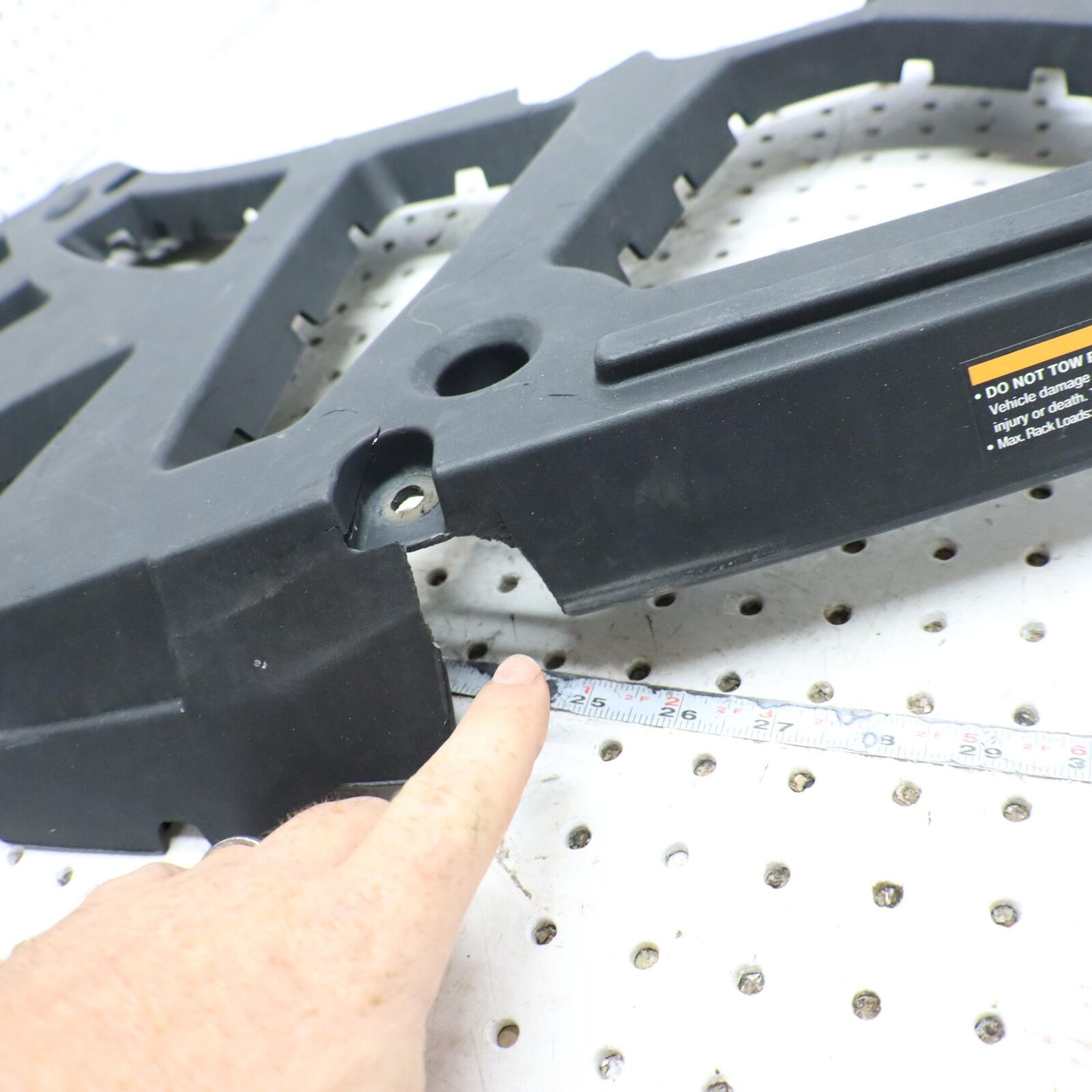 2010 POLARIS SPORTSMAN XP 850 REAR RACK 2633429-070 CRACKED