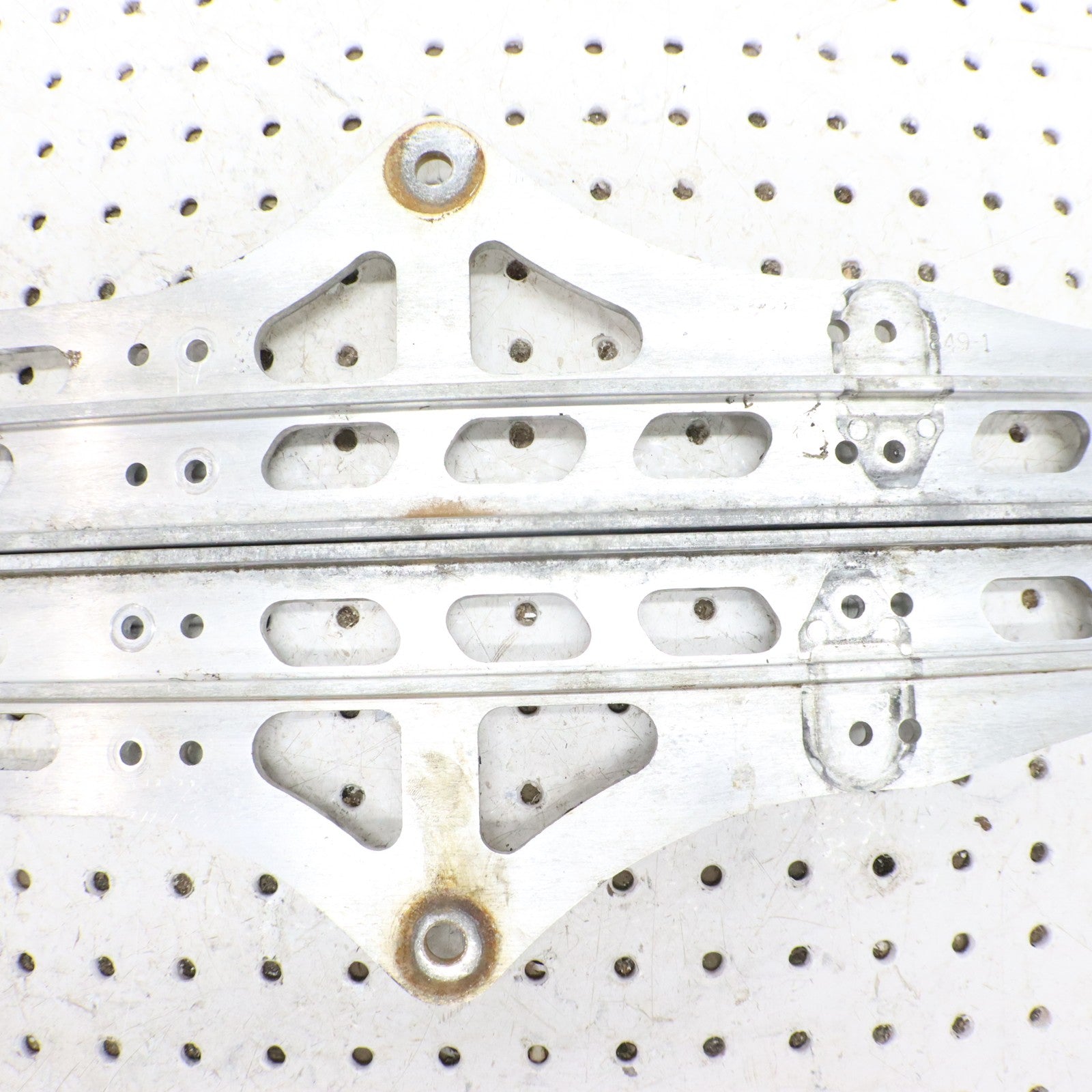 2016 Polaris Rush 800 Slide Rails L & R 1543566-309 ; 1543567-309 GOOD!