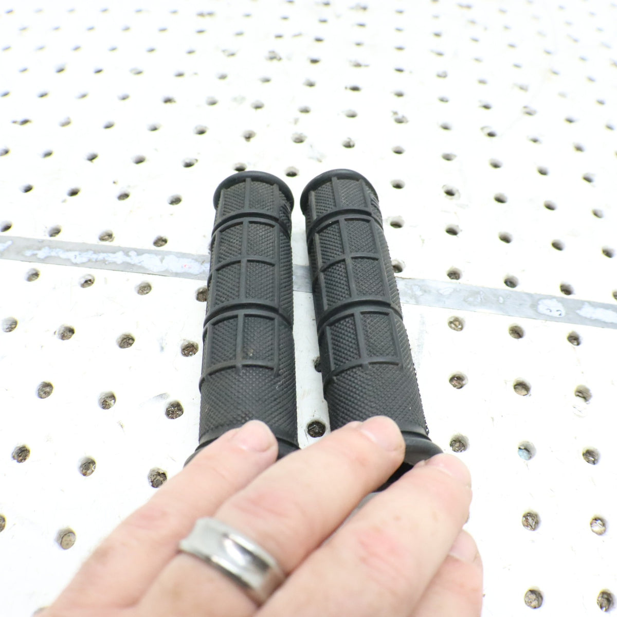 2017 Polaris Sportsman 450 Handlebar Grips 5413578-070