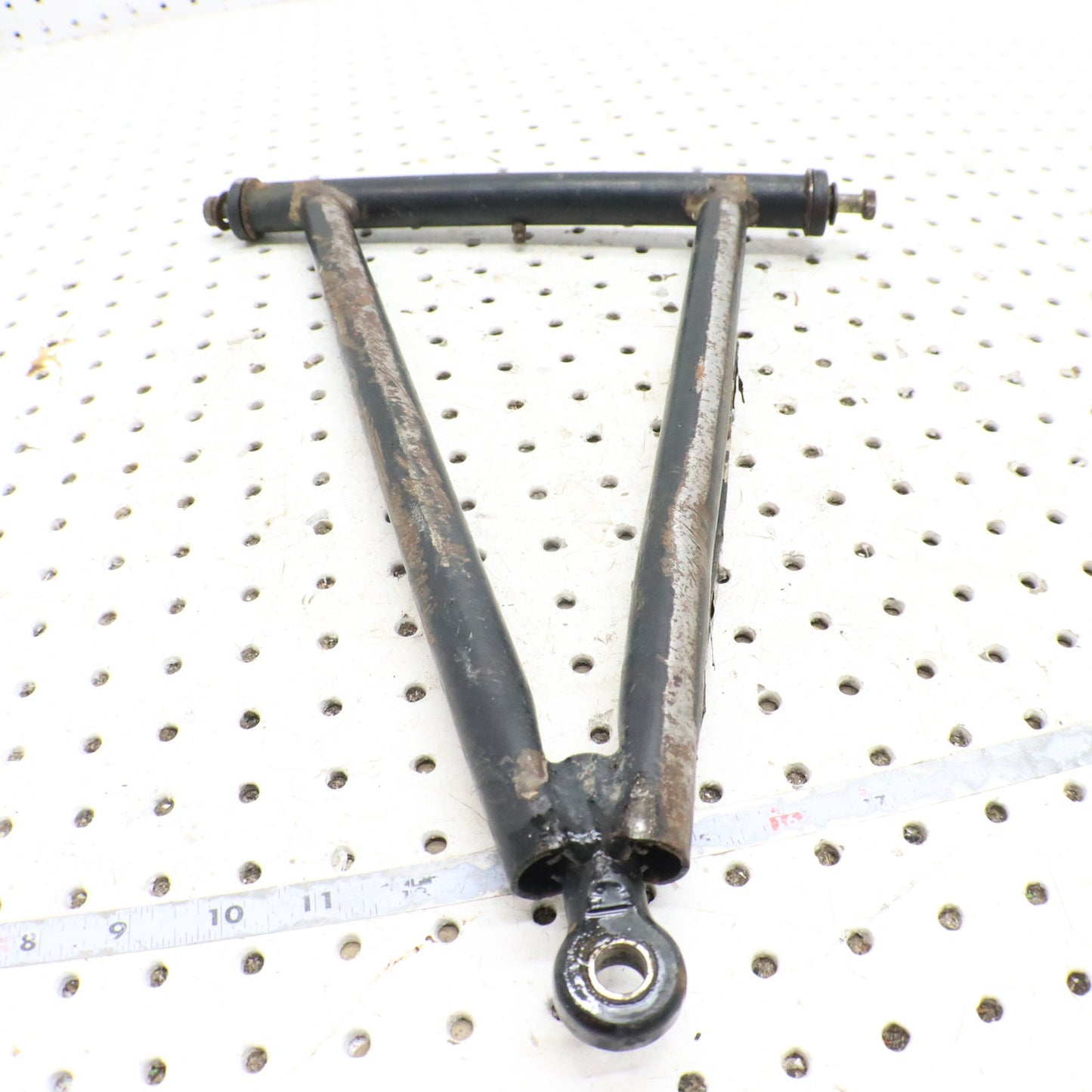 2018 Polaris Sportsman 570 Efi Front Lower Left Control A Arm 1542161-067 DENT