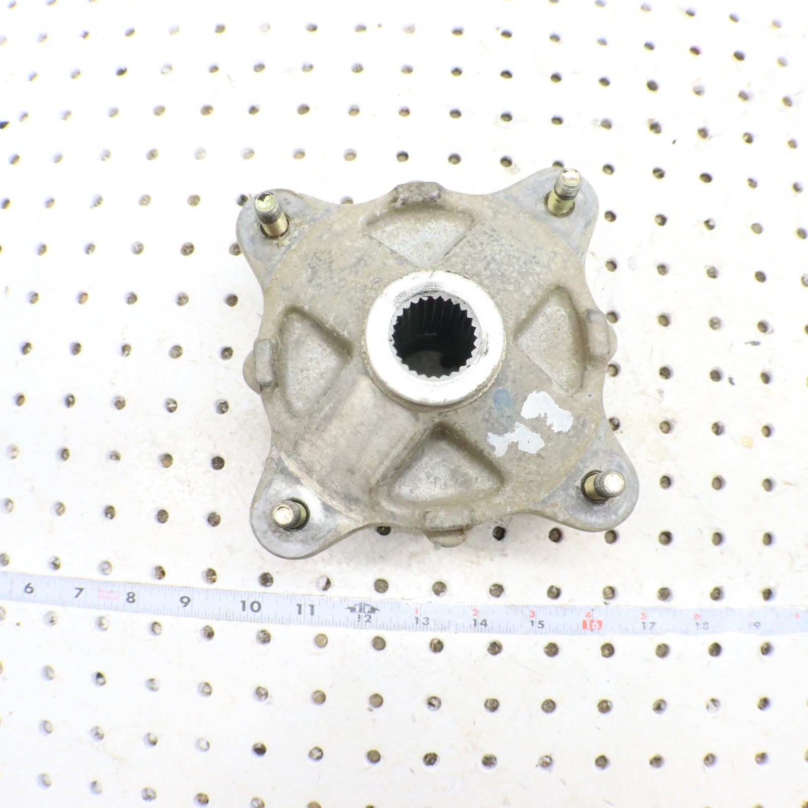 2008 Polaris Sportsman 800 Wheel Hub 5135113; 5143629 REAR 