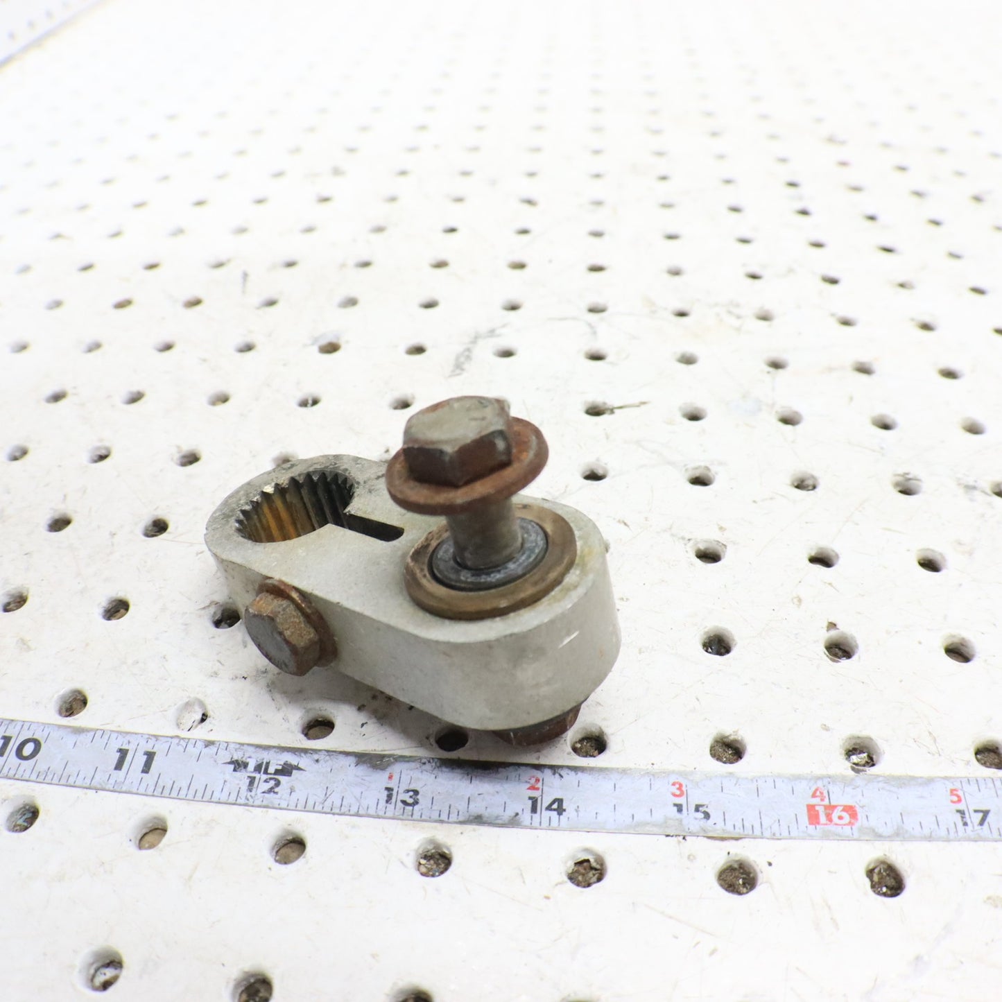 2007 Polaris Iq 600 Rear Arm 1541967; 3514331; 5134046