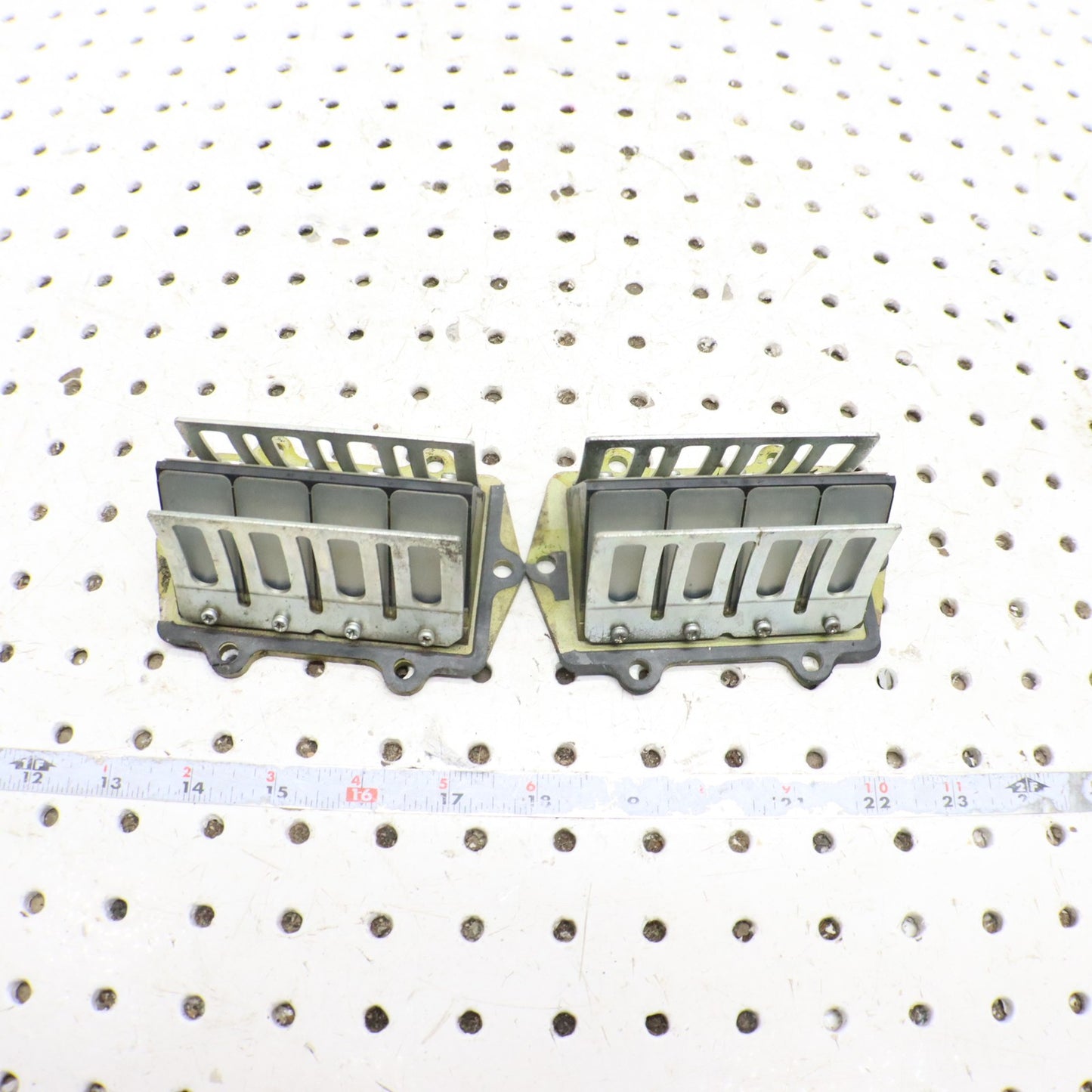 2009 Arctic Cat Crossfire R 8 Intake Reed Block Reeds 3007-534 GOOD