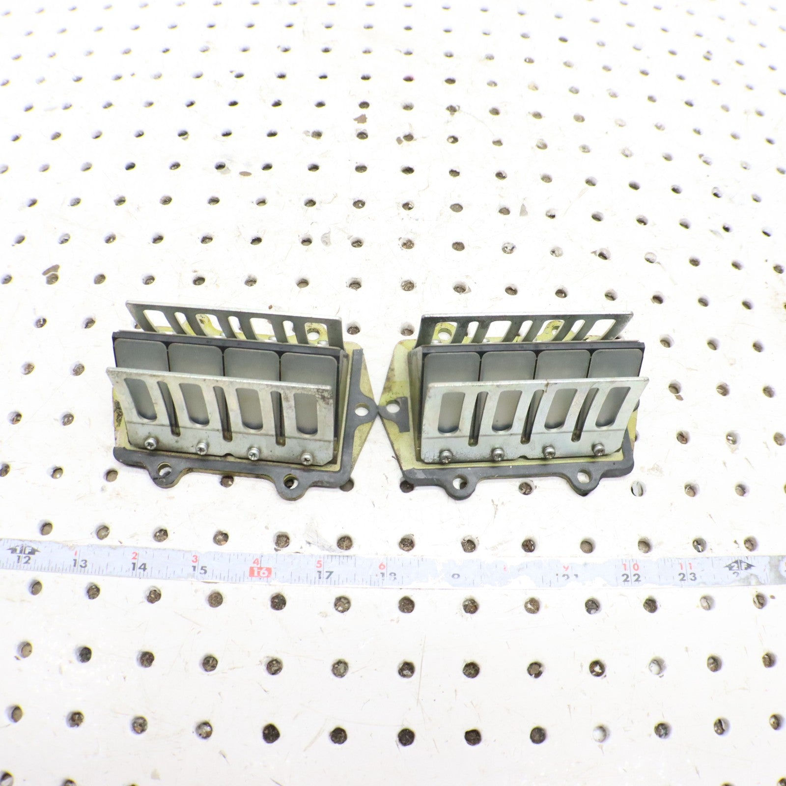 2009 Arctic Cat Crossfire R 8 Intake Reed Block Reeds 3007-534 GOOD