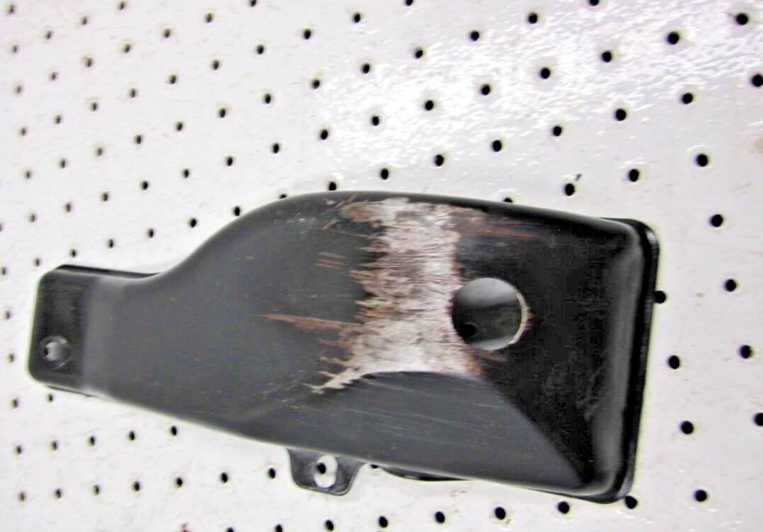 2000 POLARIS MAGNUM 325 2X4 SWING ARM SKID PLATE 5242851