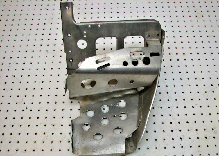 2002 POLARIS 700 RMK 151 FOOTREST RIGHT 5242740