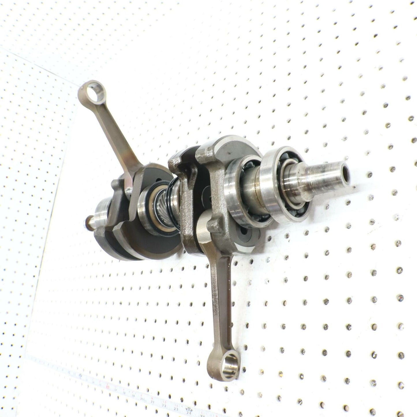 2006 POLARIS RMK 700 ENGINE MOTOR CRANKSHAFT CRANK SHAFT  2203617 core