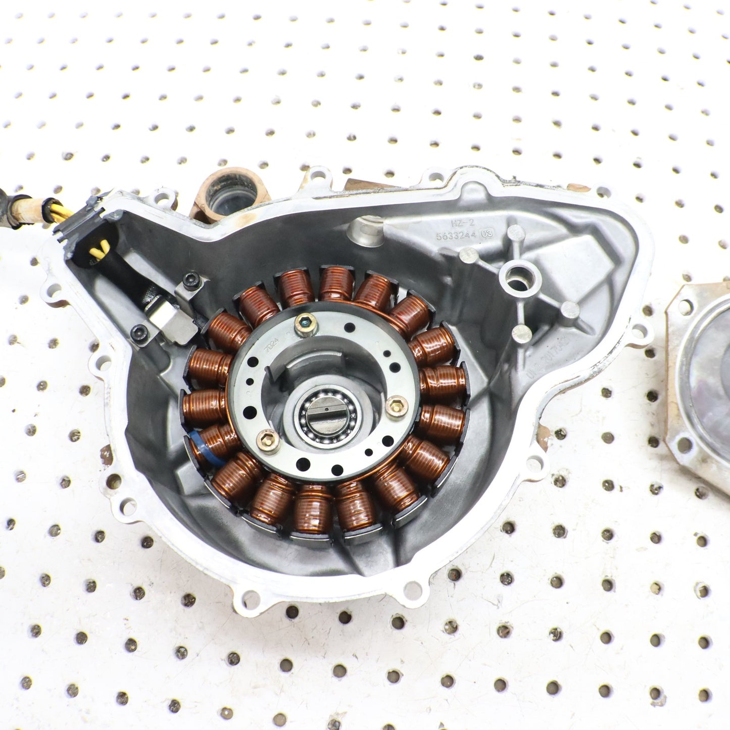2017 Polaris Sportsman 570 Stator Cover Waterpump 2205170; 3022724; 5144584 