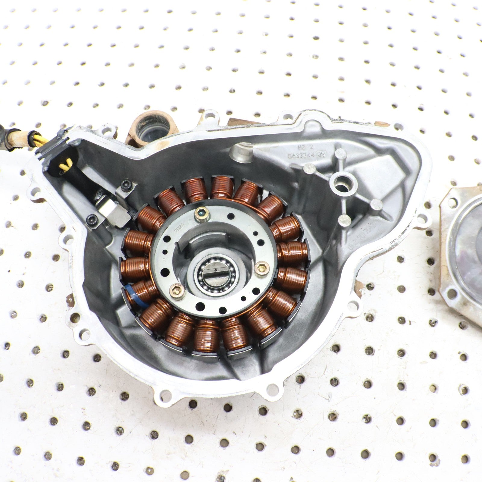2017 Polaris Sportsman 570 Stator Cover Waterpump 2205170; 3022724; 5144584 