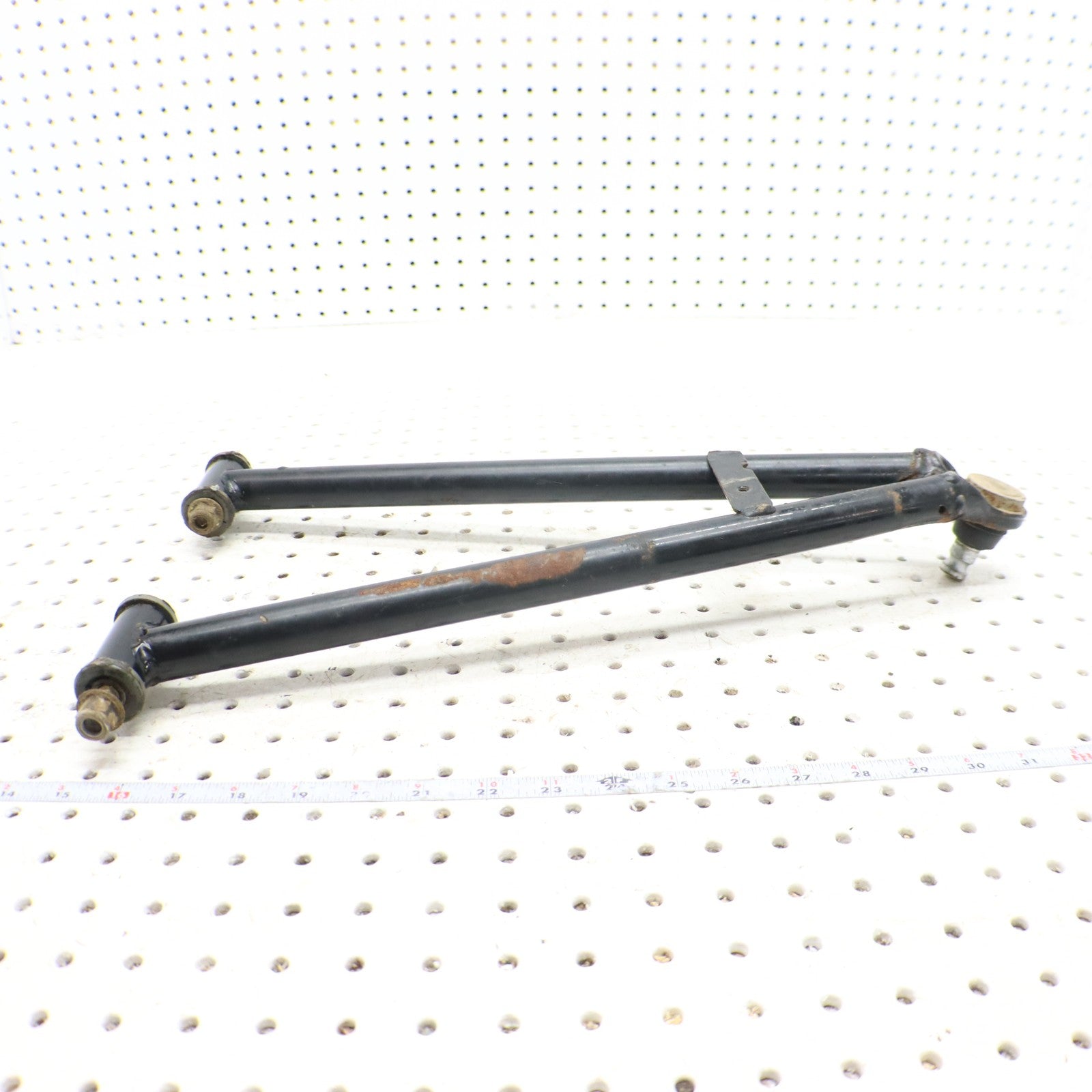 2009 Polaris Sportsman Xp 850 Front Lower Right Control Arm 1017157-067 1019811