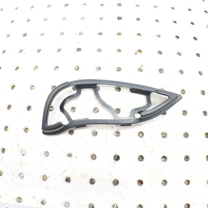 2006 POLARIS RMK 700 AIR INTAKE BEZEL SCREEN 5435776 RIGHT
