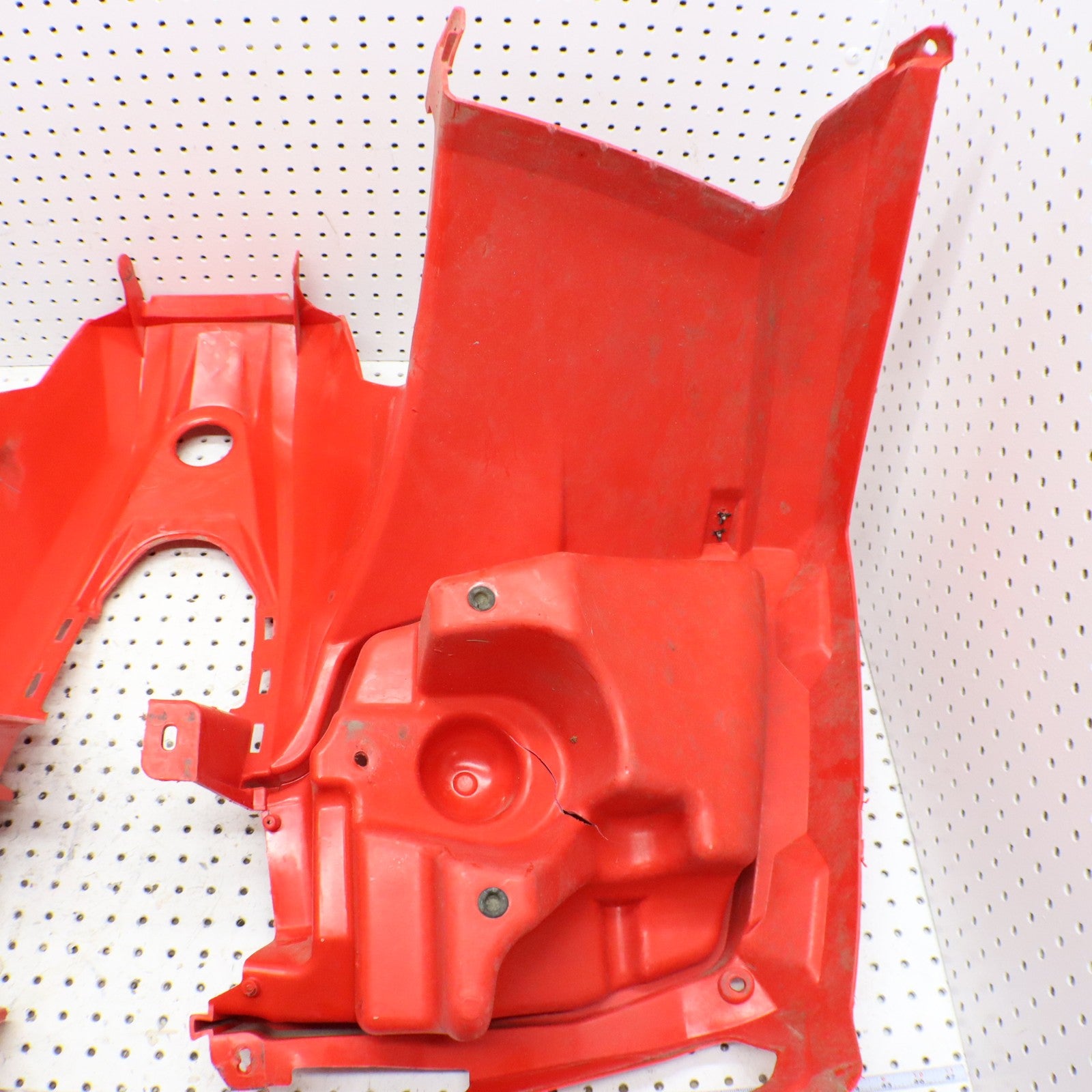 2014 Polaris Sportsman 570 Front Fender 2634162-293; 2636420-293 INDY RED