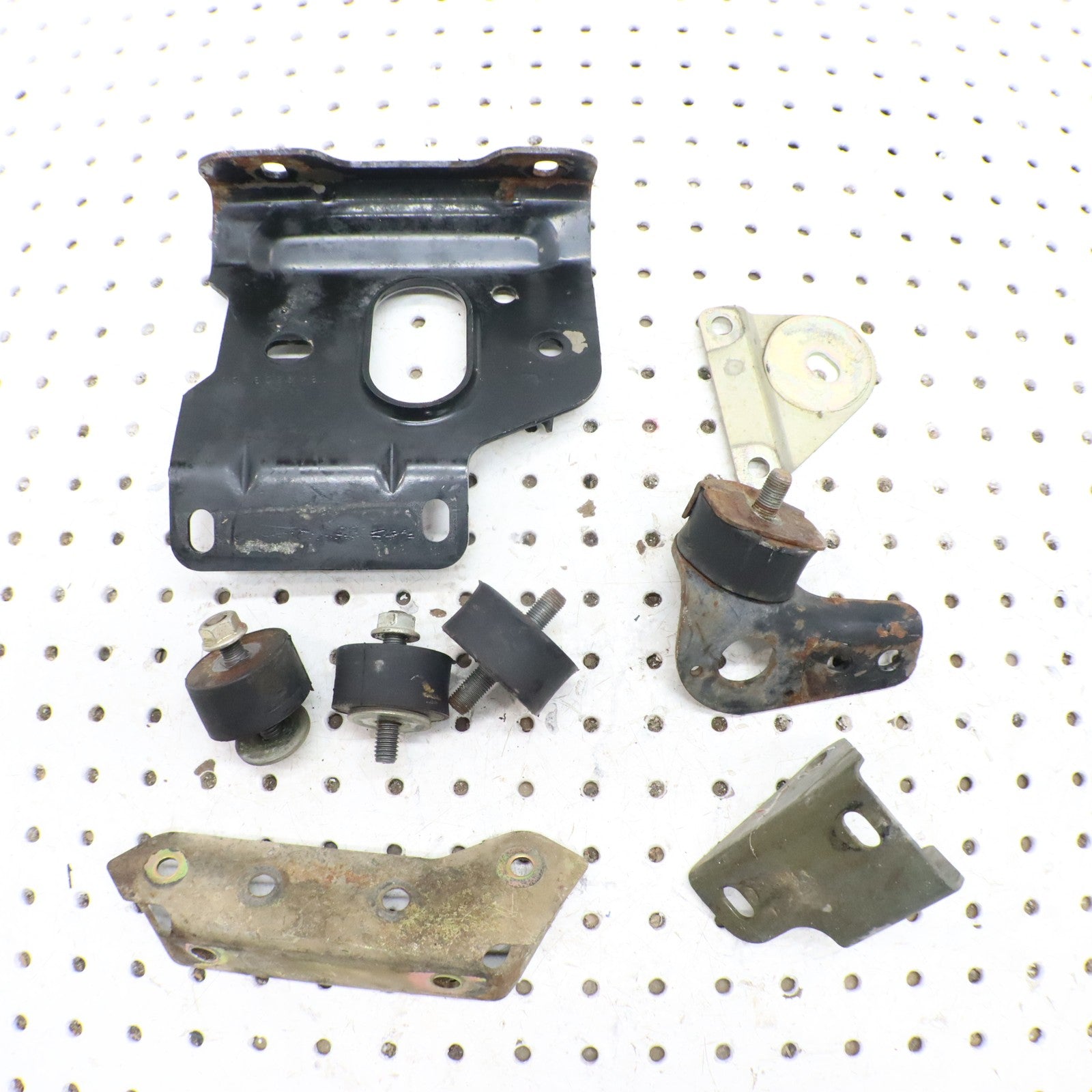 2008 Polaris Sportsman 800 Engine Motor Mounts 5244771-067 1013134-067 5247368 