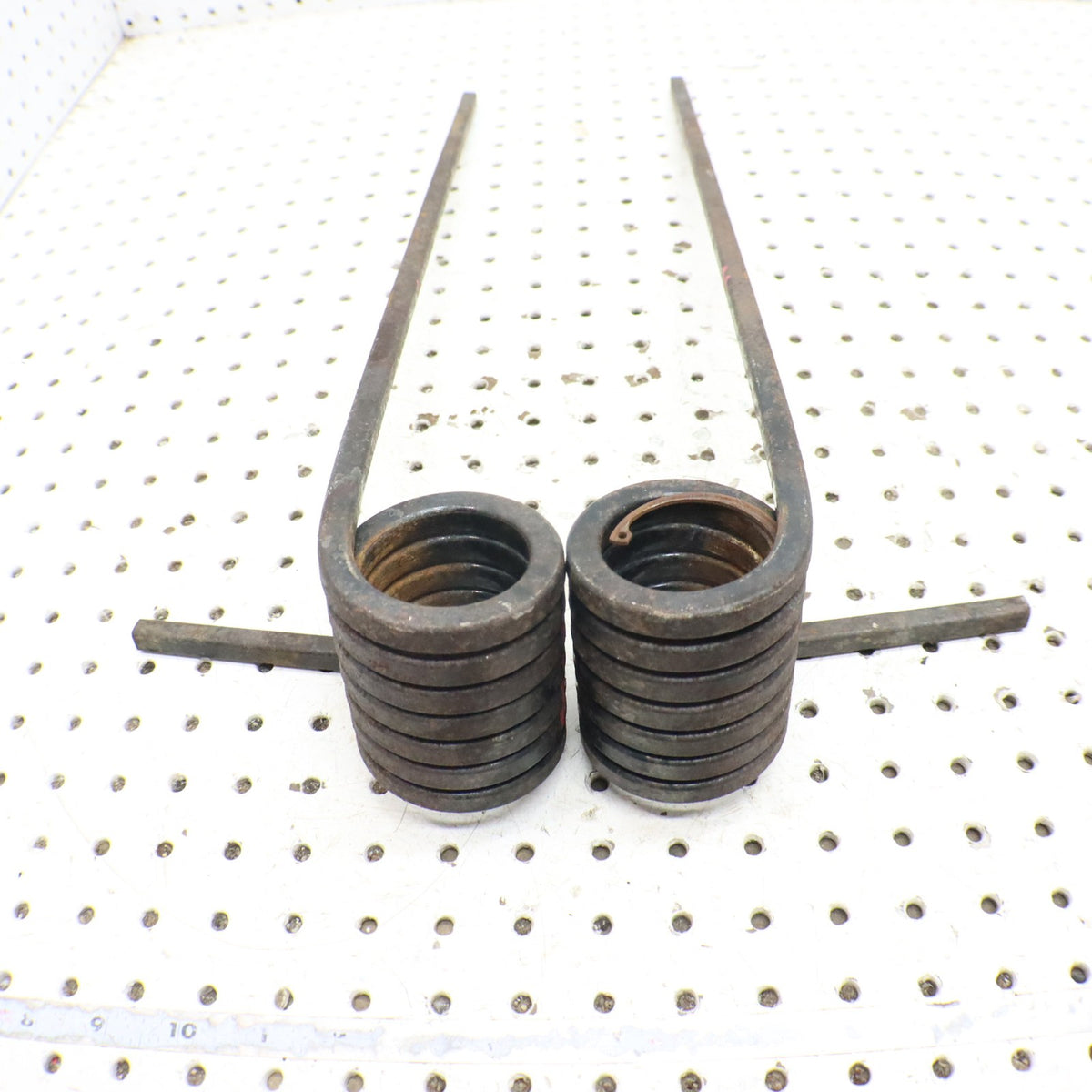 2007 Arctic Cat F6 L & R Rear Suspension Torsion Springs 1704-504; 1704-505