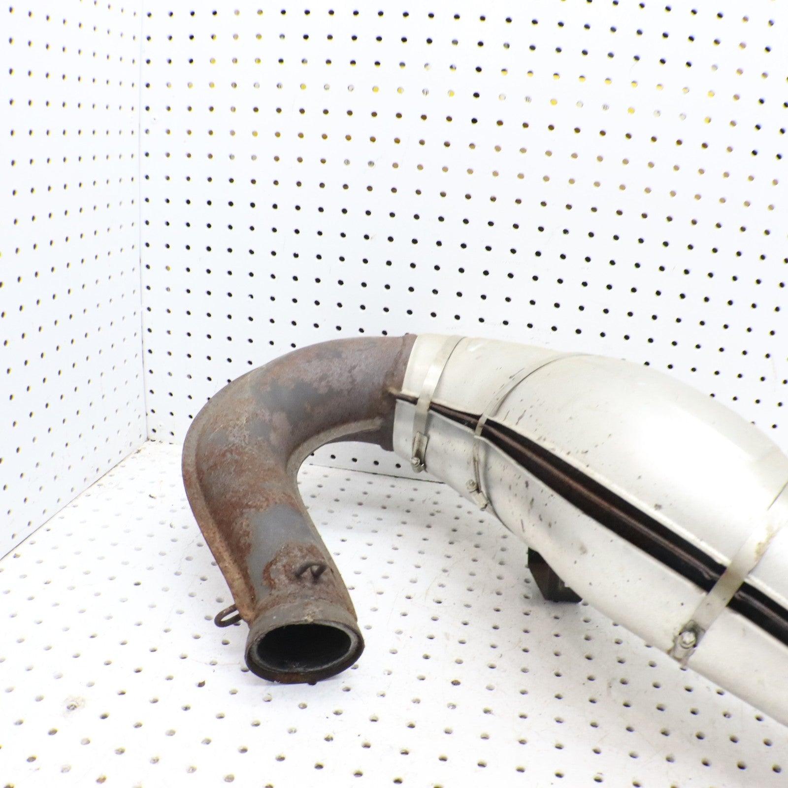 2007 Polaris Iq 600 Exhaust Pipe 1261613 DENTED