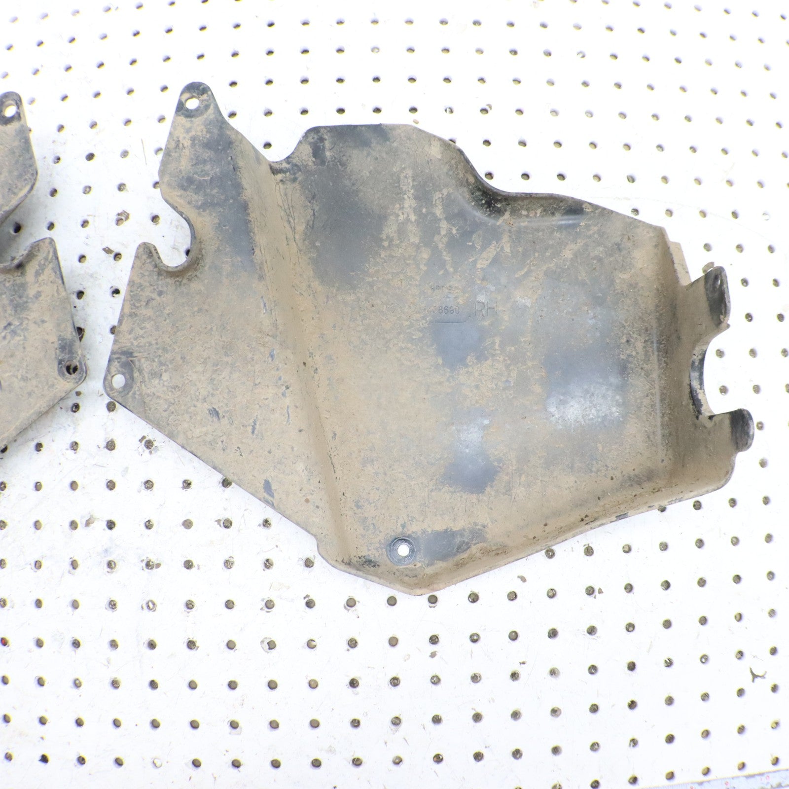 2012 Polaris Sportsman 500 Radiator Side Shields L&R 5438689 5438690