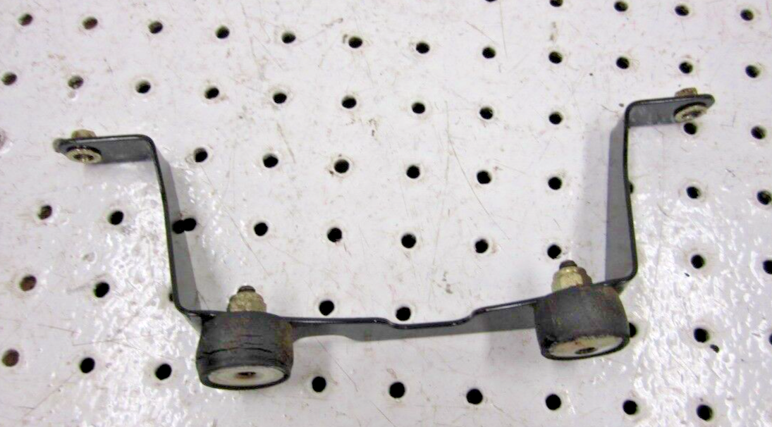2000 POLARIS MAGNUM 325 2X4 OIL COOLER LOWER BOTTOM BRACKET 1013302