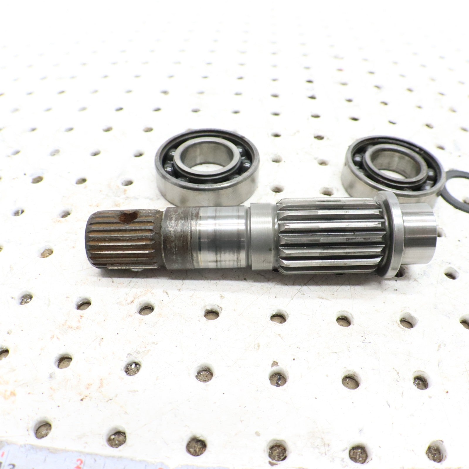 2009 Polaris Sportsman 800 Transmission Gearcase Rear Output Shaft 3233911
