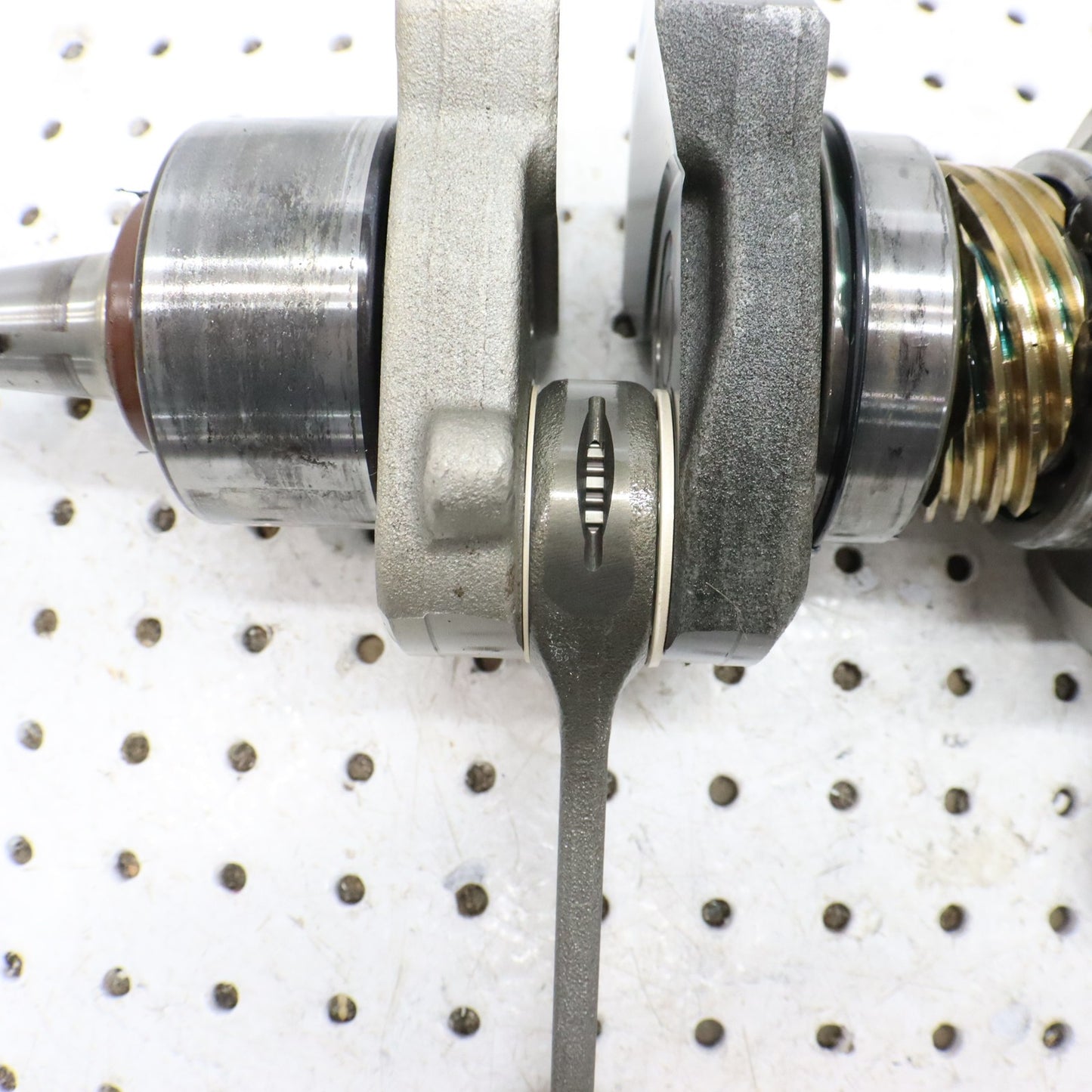 2016 Polaris Rush 800 Crankshaft Crank Shaft 2205648; 2207761 GOOD