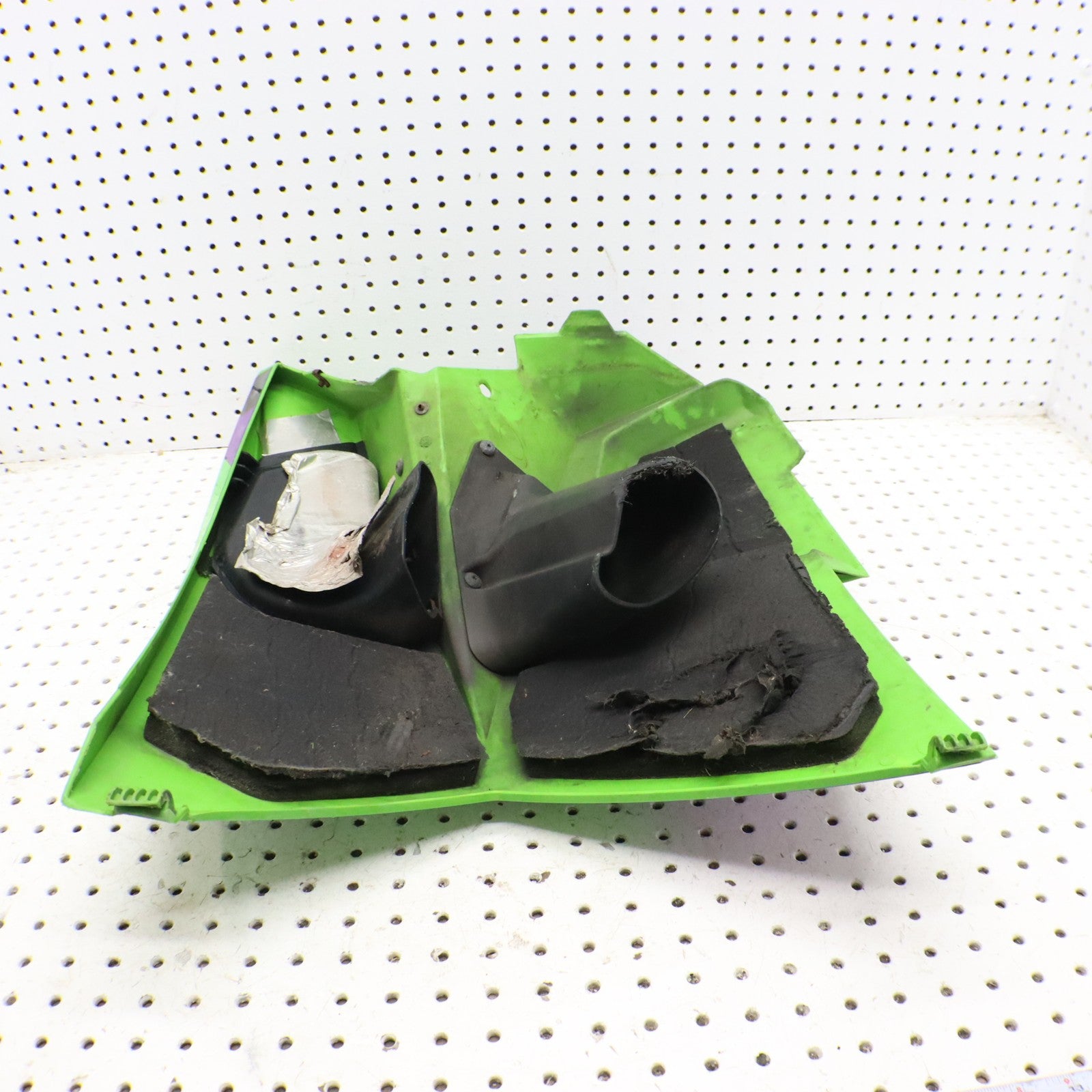 2016 Arctic Cat M8000 Side Panel Left 4718-667; 4718-577