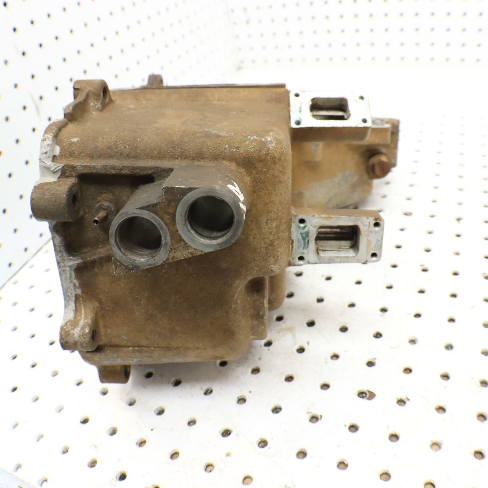 2000 POLARIS MAGNUM 325 TRANSMISSION GEARCASE GEAR CASE MAIN 3233902