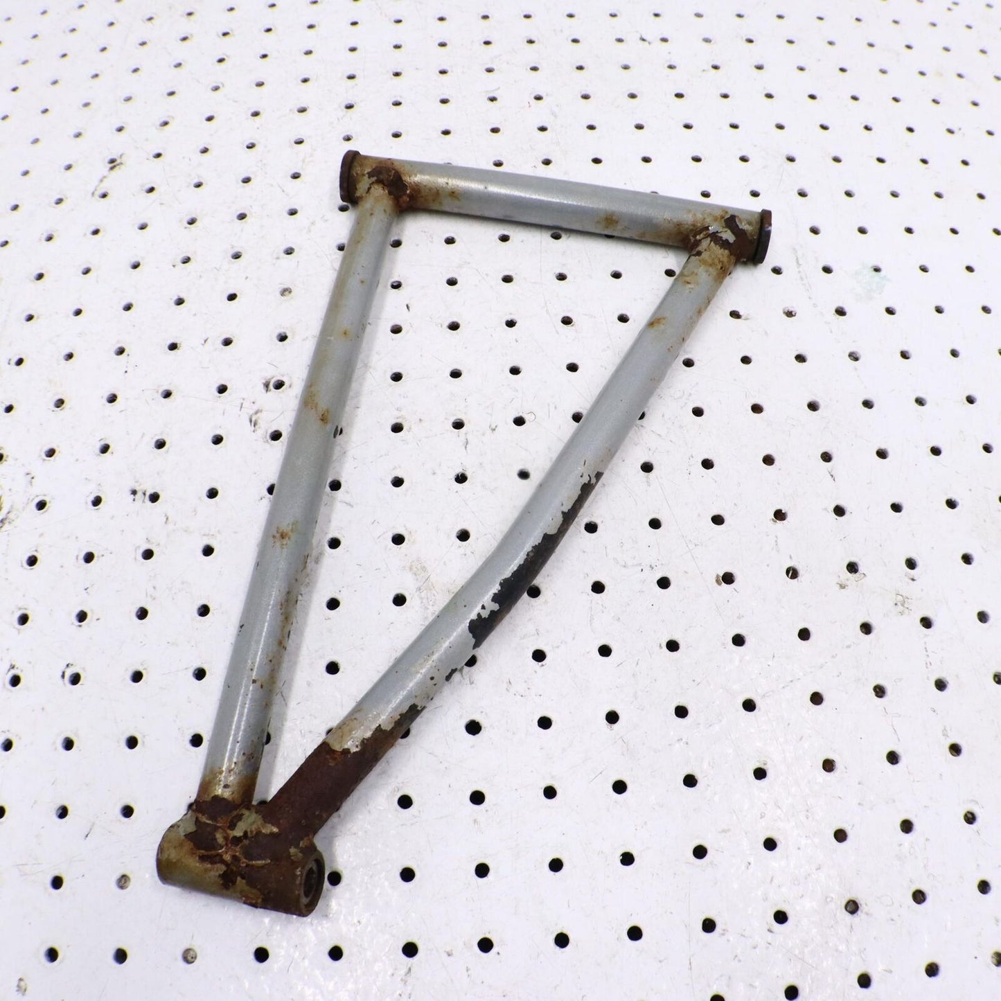 2002 ARCTIC CAT ZR 600 Arm, Upper Platinum 0703-939