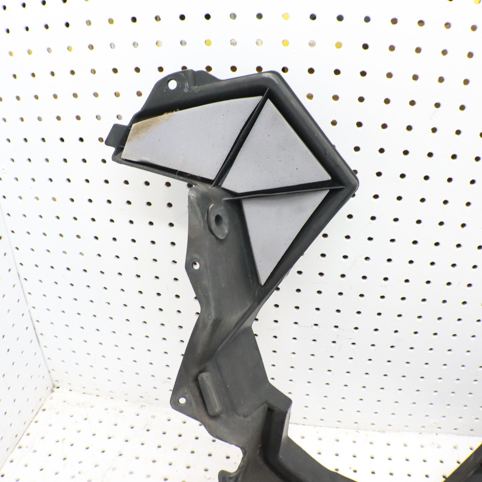 2016 Polaris Rush 800 Fender Bellypan Right 2635838