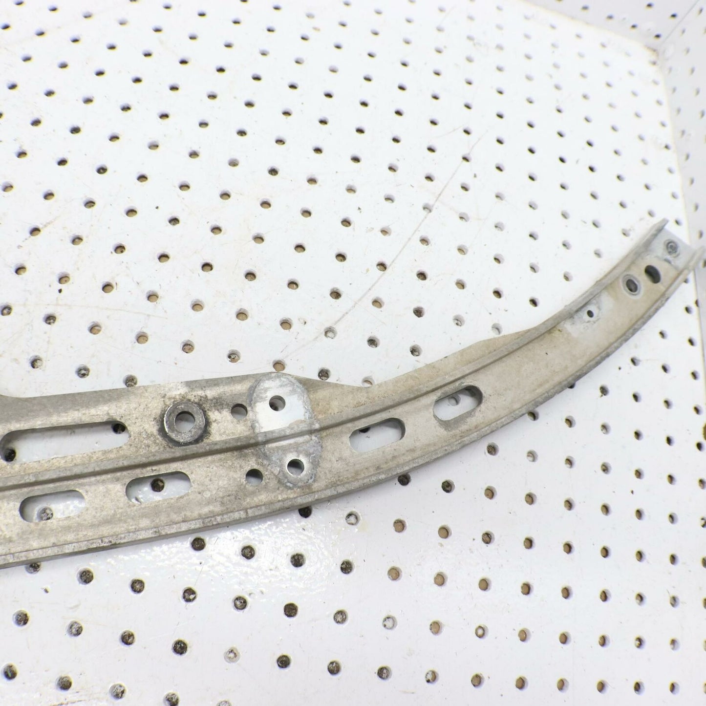 2007 POLARIS IQ 600 RIGHT SLIDING SKID FRAME SUSPENSION RAIL 1542131
