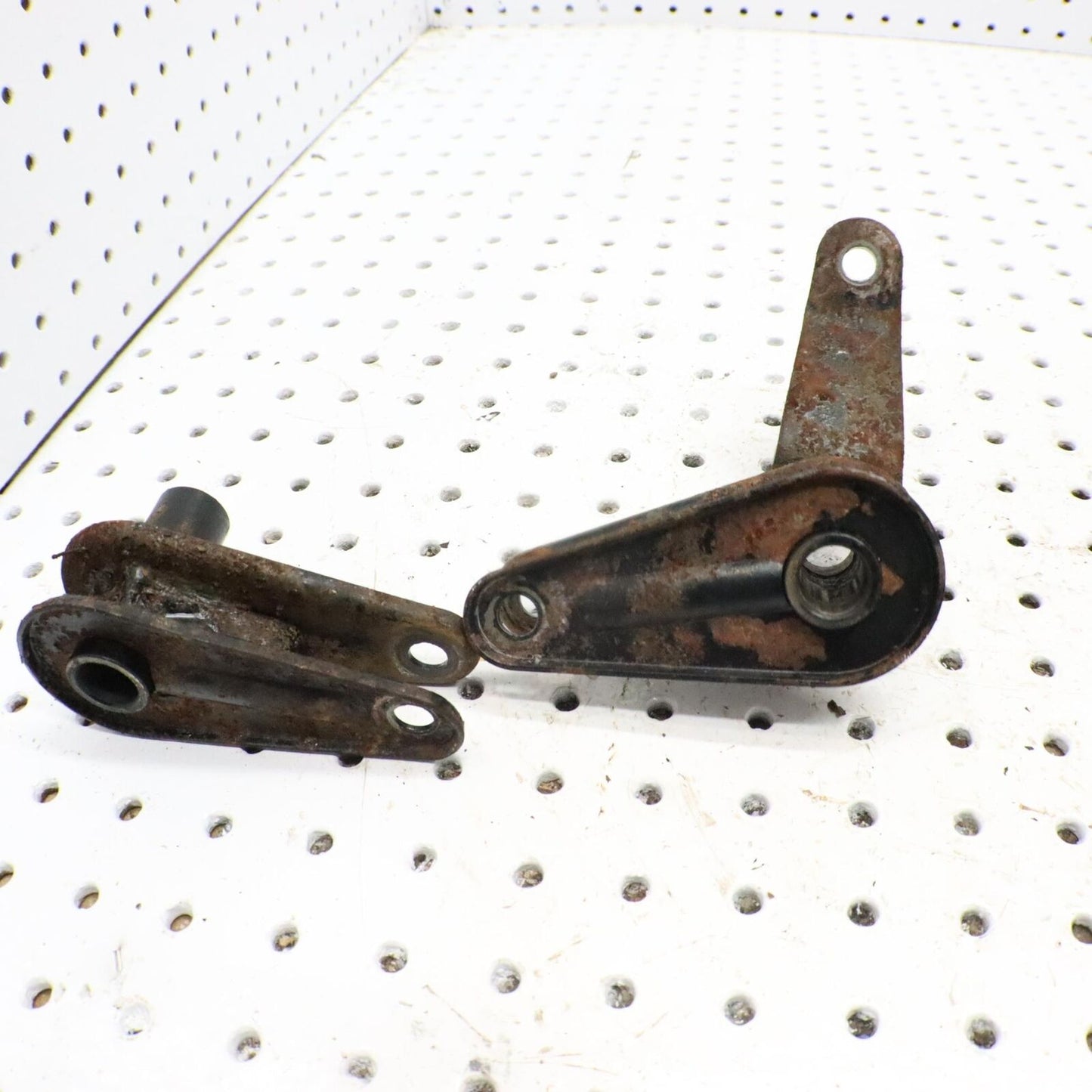 2002 ARCTIC CAT ZR 500  ARM STEERING PIVOT 0705-210  ; 0705-258