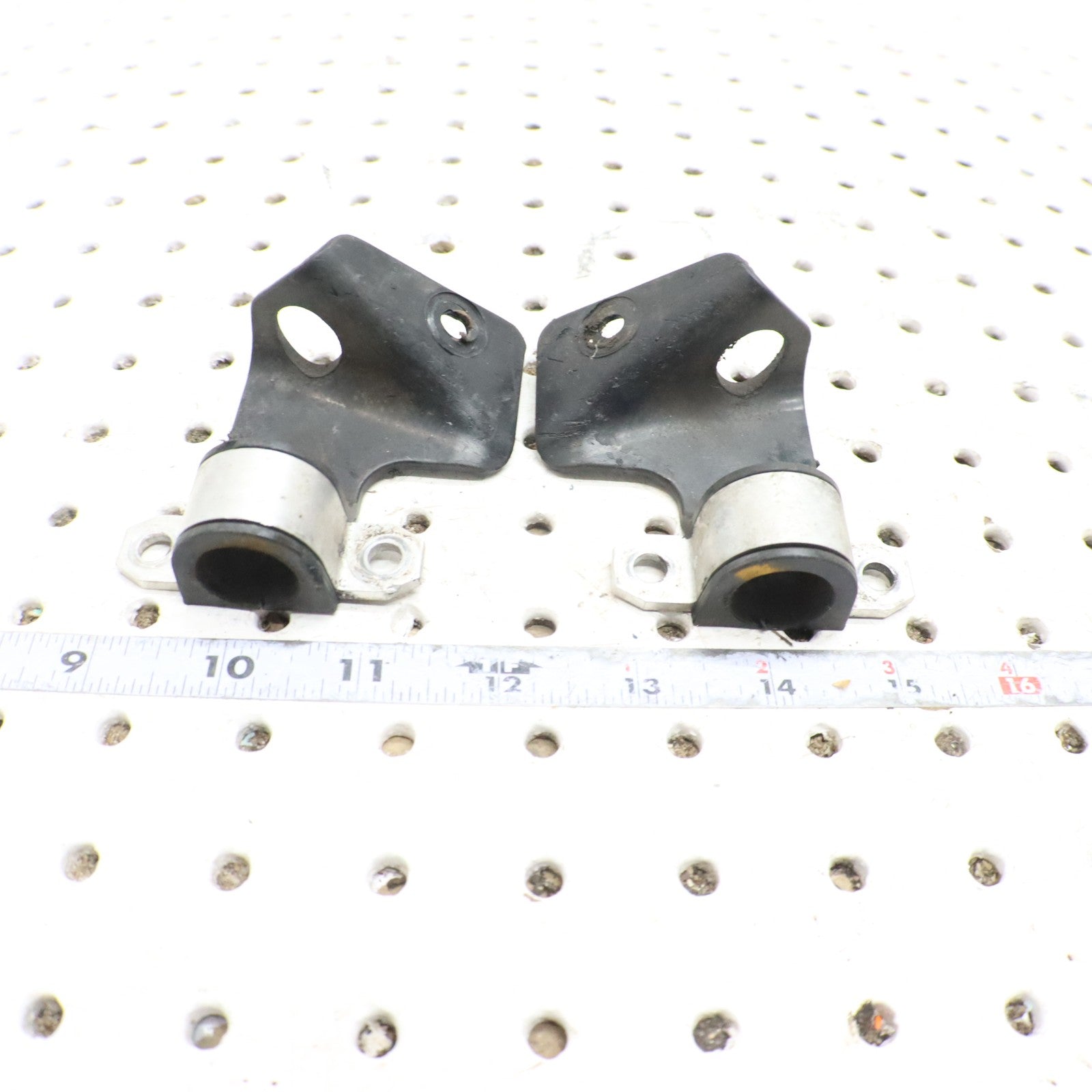 2007 Polaris Iq 600 Sway Bar Bushing 5134458; 5435516; 5435517 