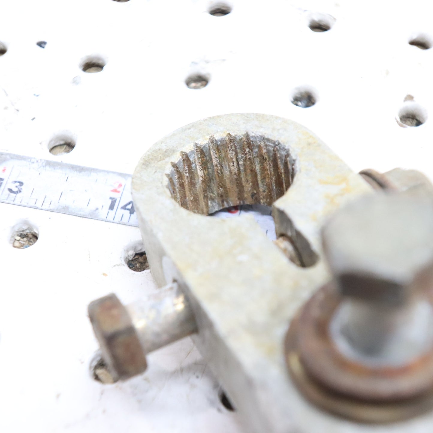 2007 Polaris Iq 600 Rear Arm 1541967